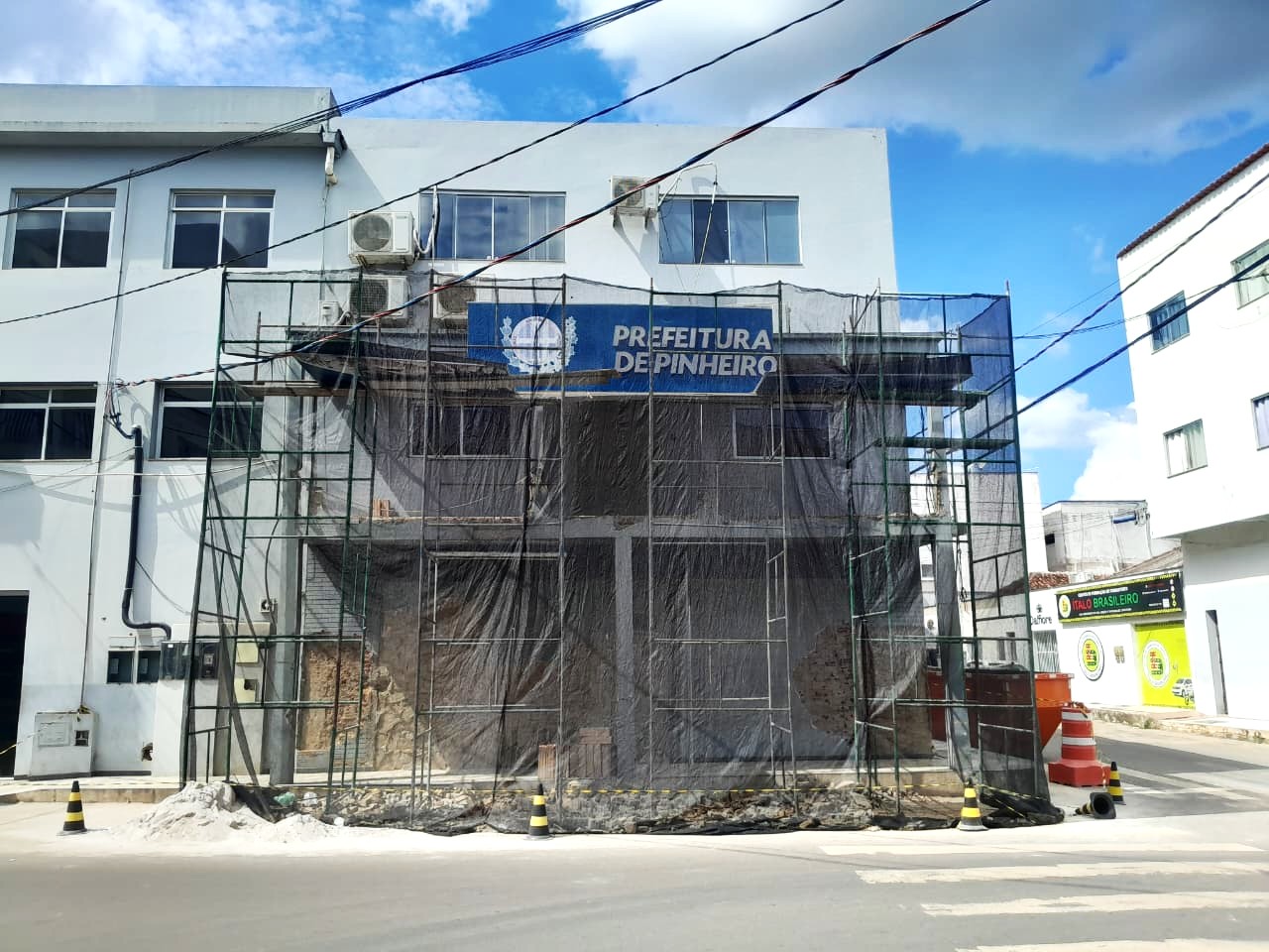 Prefeitura requalifica fachada e fortalece estrutura da sede administrativa