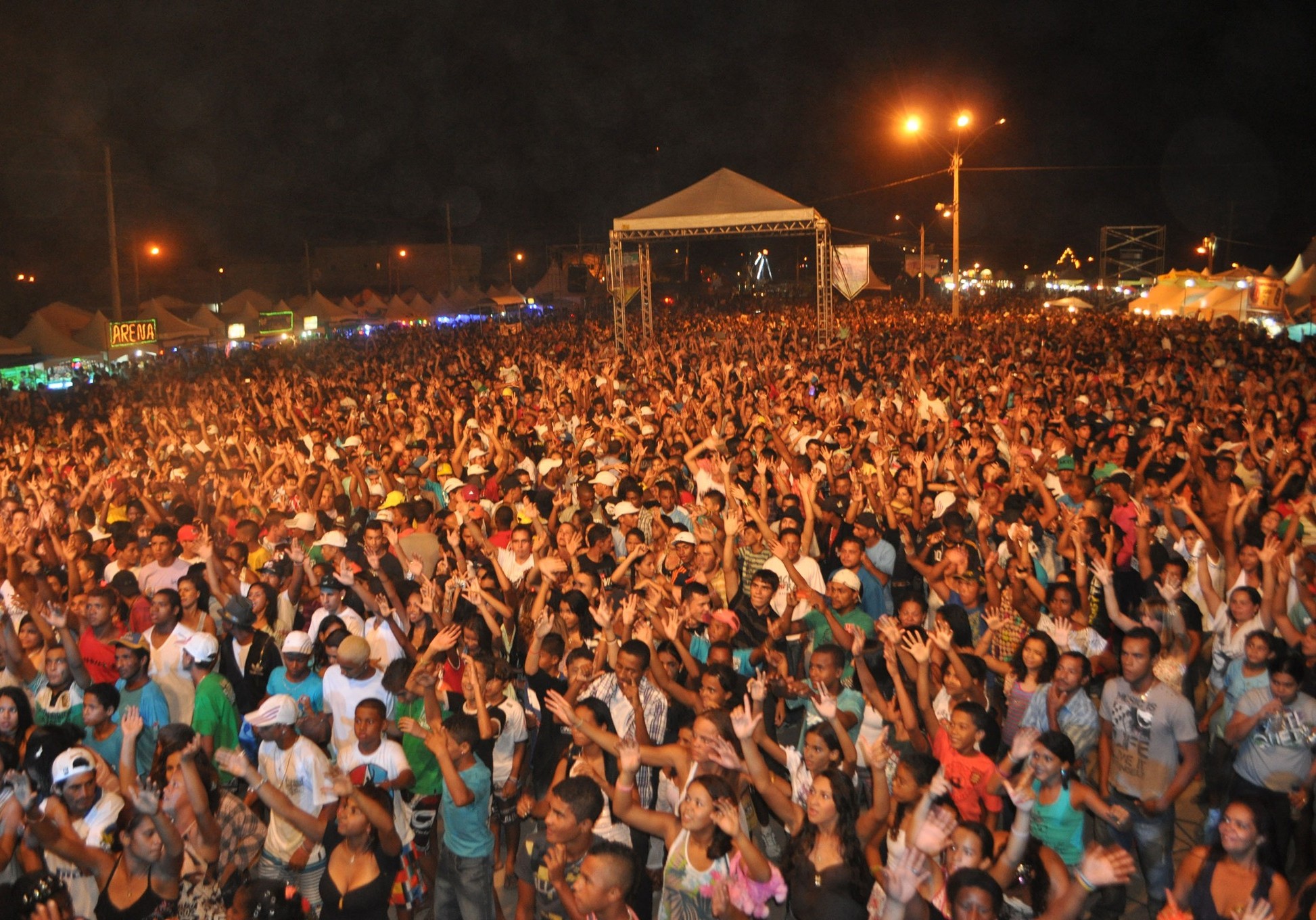 Festa da Carne de Sol 2026: prefeitura divulga programação com grandes shows, vaquejada e eventos esportivos