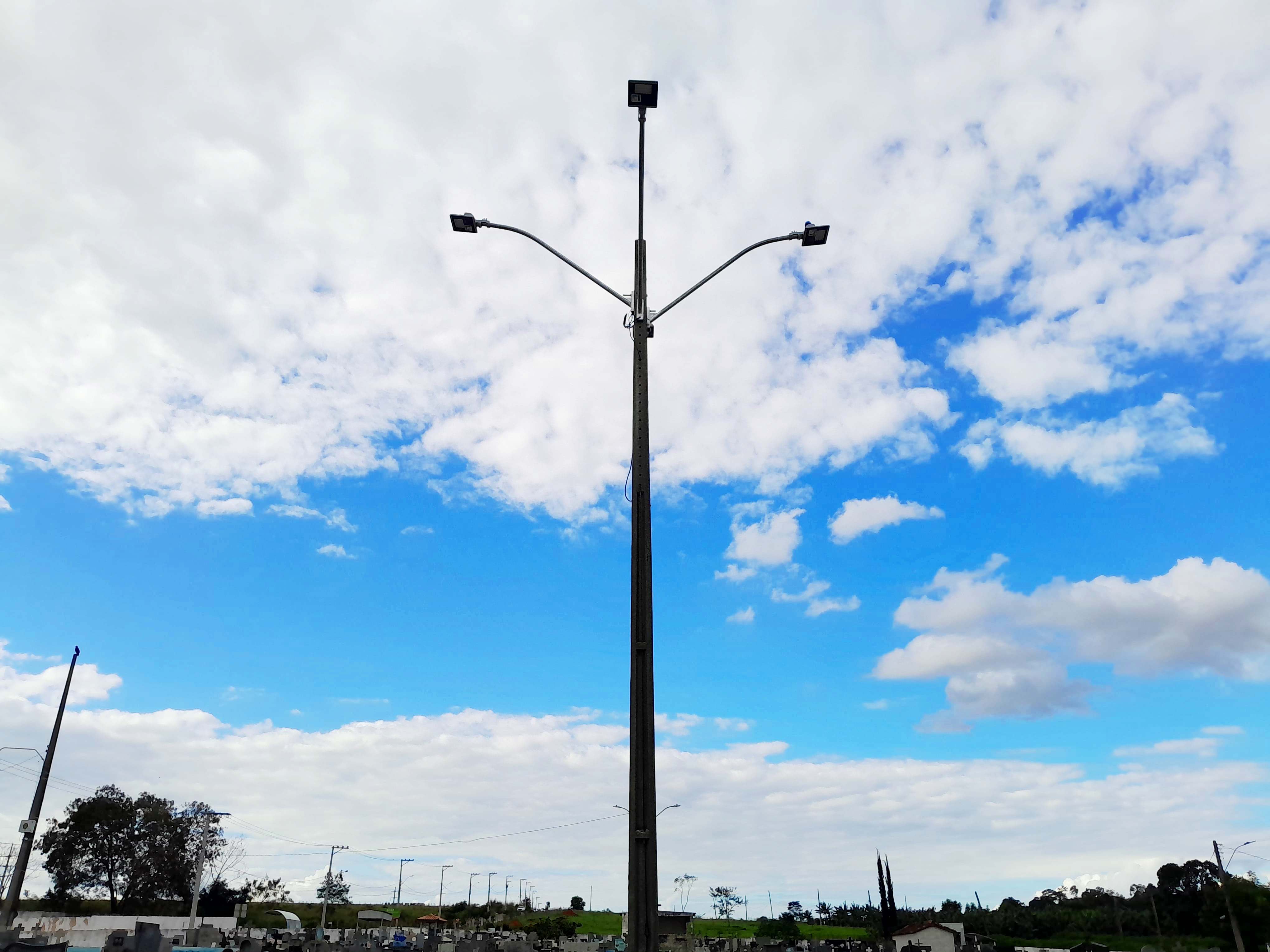 Prefeitura de Pinheiros moderniza iluminação no antigo Cemitério Municipal