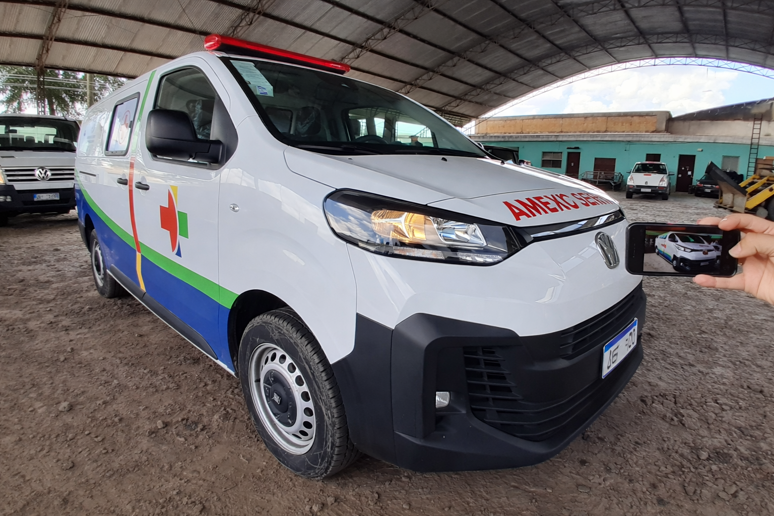 Governo do Estado entrega ambulância nova para reforçar atendimento em Pinheiros