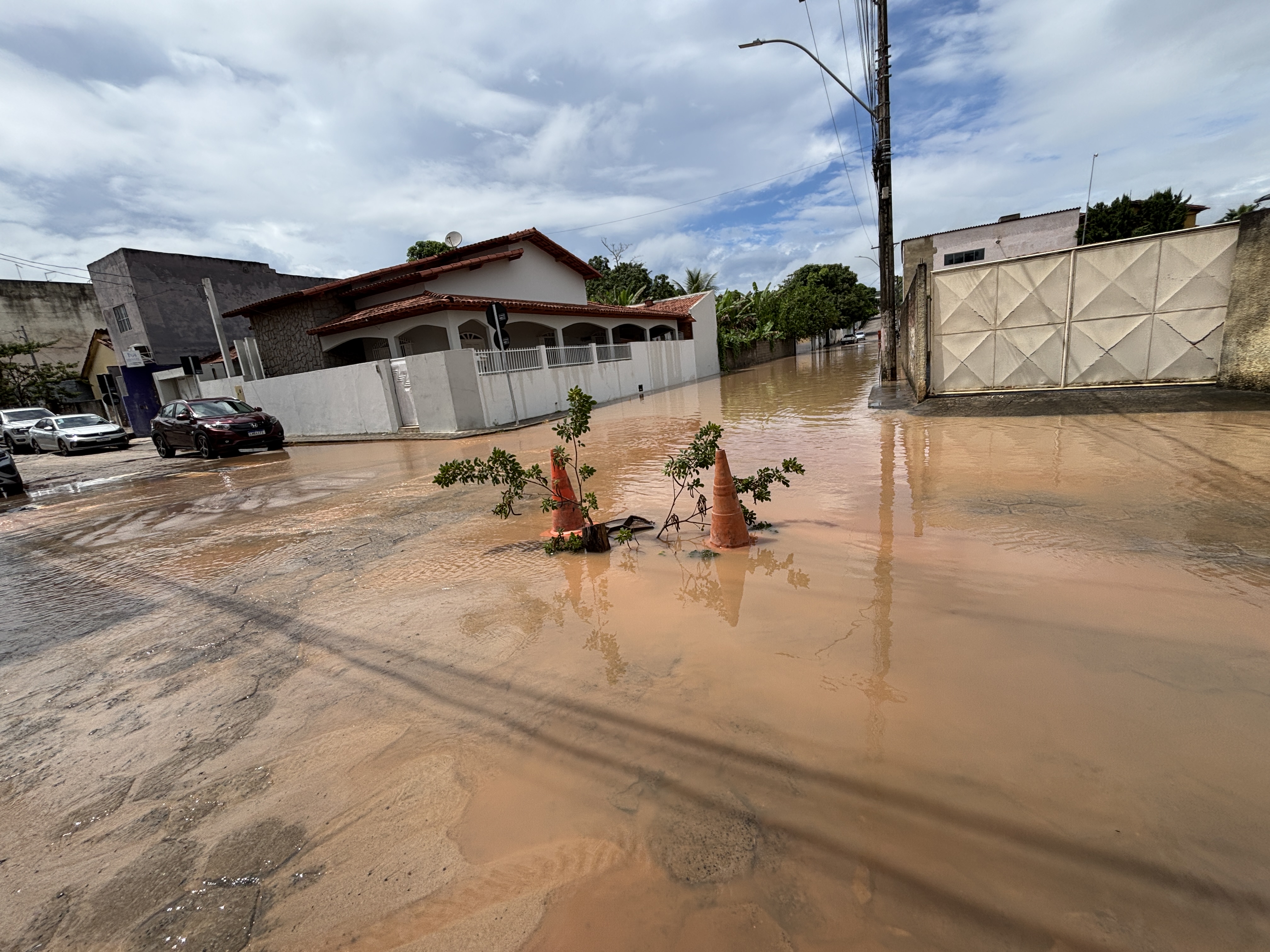 Prefeito destaca chuva histórica e garante atuação direta na reconstrução de áreas afetadas em Pinheiros