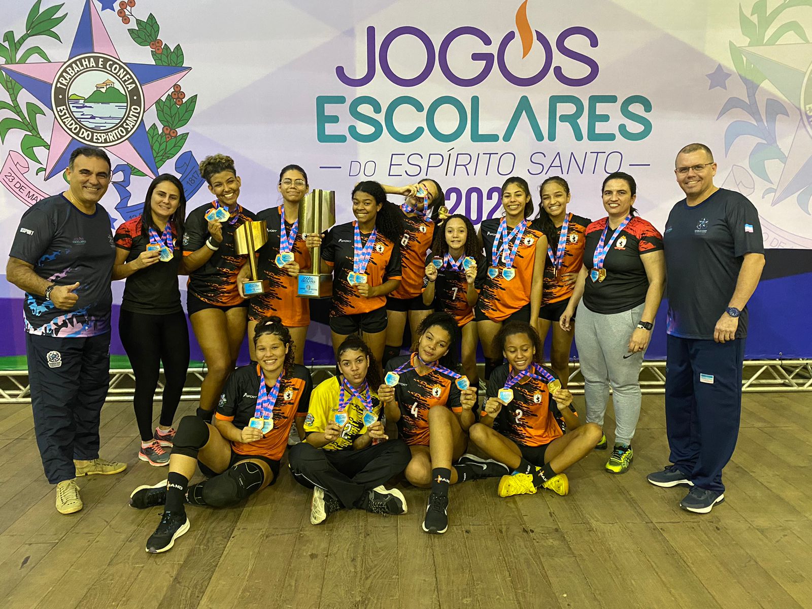 HANDEBOL DE PINHEIROS É DESTAQUE NOVAMENTE E CONQUISTA BRONZE NOS JEES