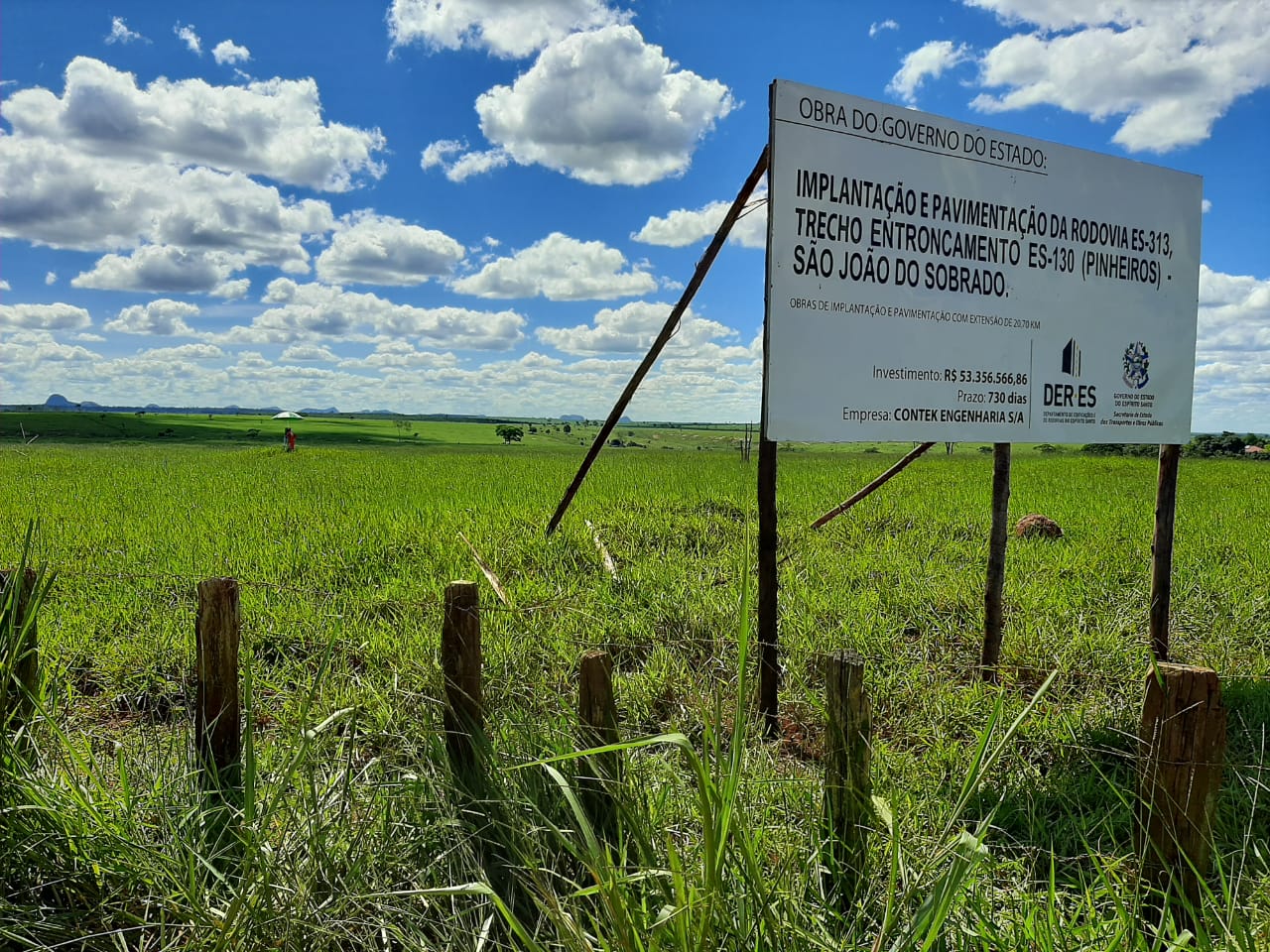 ESTRADA PINHEIROS-SÃO JOÃO DO SOBRADO: TOPOGRAFIA E INSTALAÇÃO DE PLACAS DÃO PONTAPÉ INICIAL A PROCESSO DE ASFALTAMENTO DA VIA