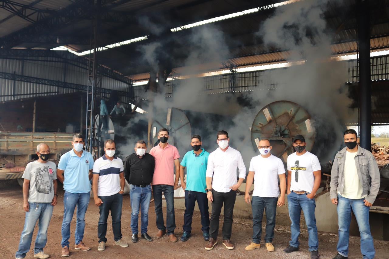 EM VISITA A PINHEIROS, DEPUTADO GARANTE INVESTIMENTO DE MEIO MILHÃO PARA AGRICULTORES DO SOBRADO