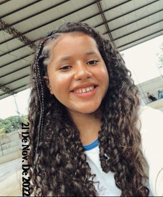 ESTUDANTE DE PINHEIROS ESTÁ ENTRE AS MELHORES DO ES NA PRODUÇÃO DE TEXTO