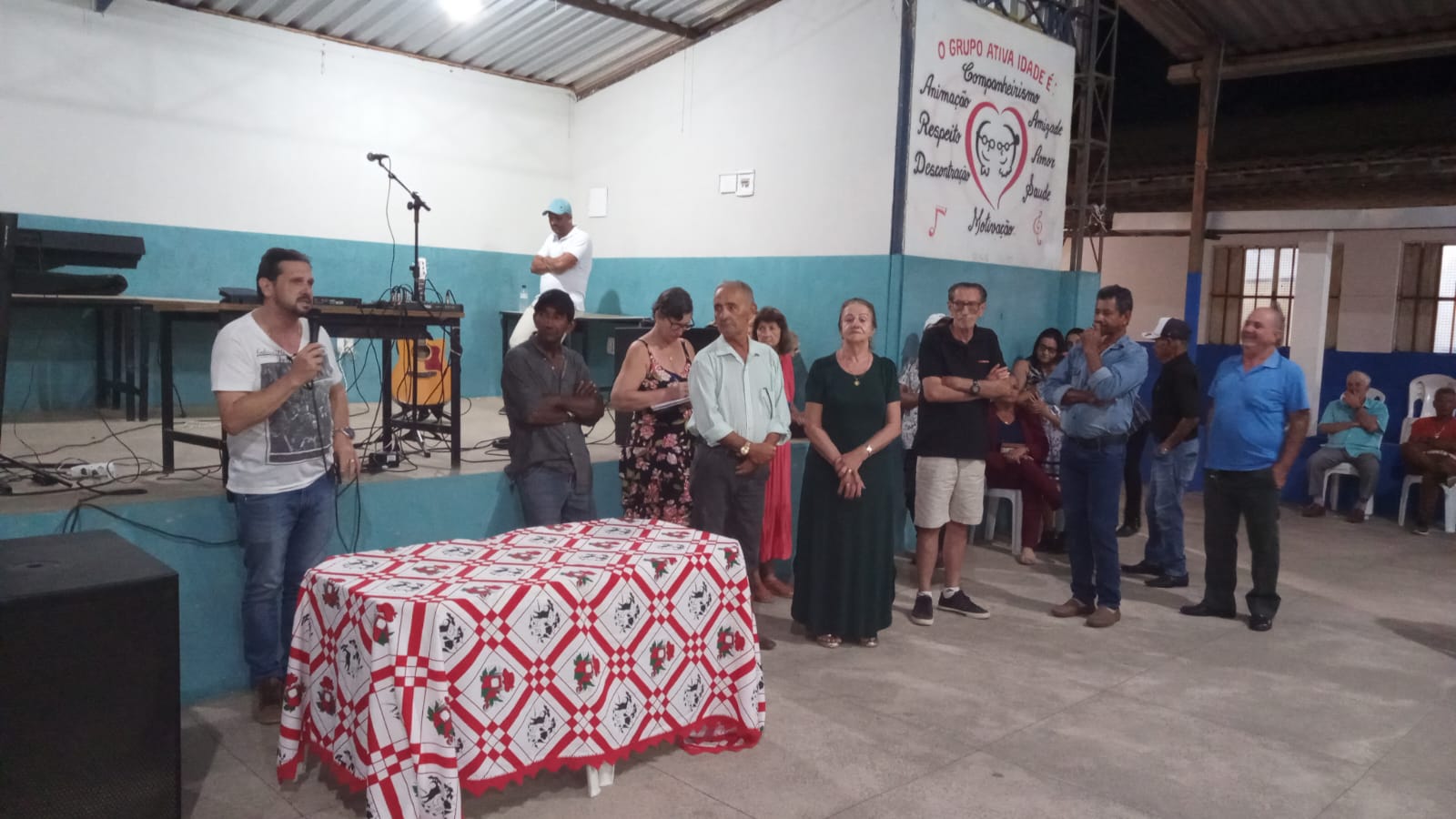 ‘GRUPO ATIVA IDADE’ CELEBRA COM FORRÓ NOVA DIRETORIA