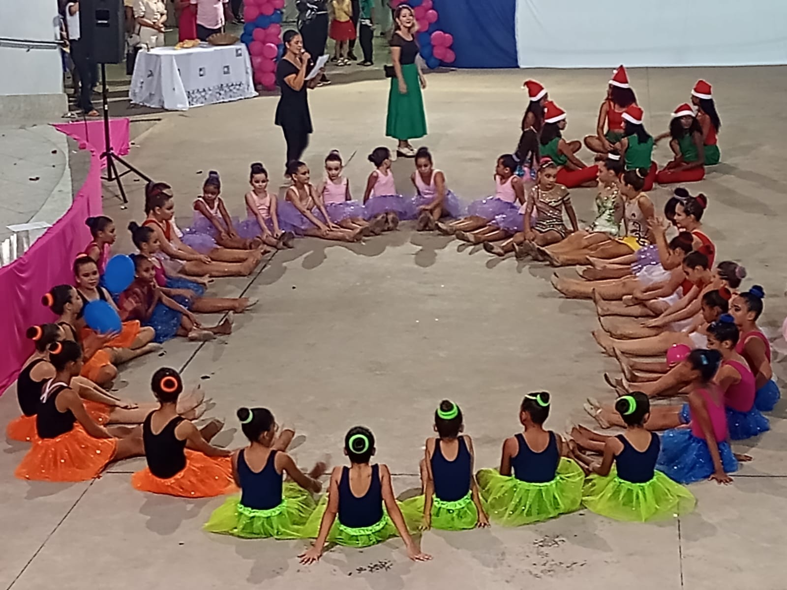 GINÁSTICA RÍTMICA É DESTAQUE EM PINHEIROS