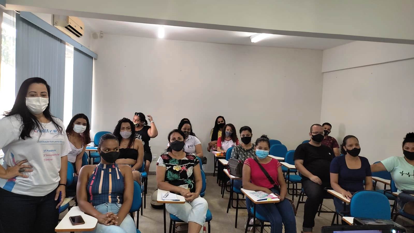 PREFEITO E SECRETÁRIO ANUNCIAM MAIS 30 CURSOS PRESENCIAIS DO QUALIFICARES EM PINHEIROS
