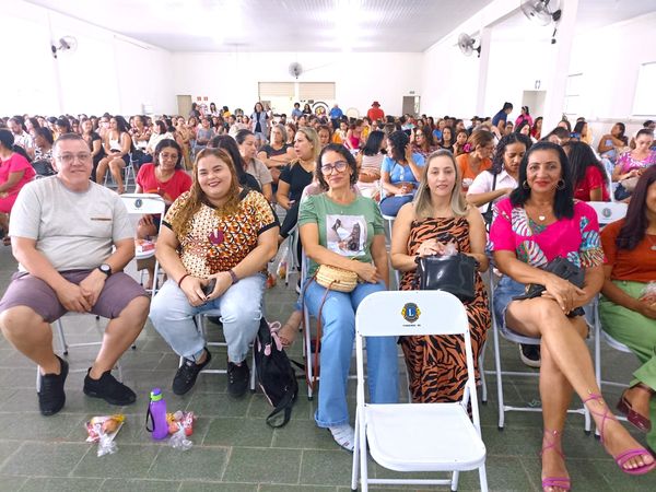 PROFESSORES E SERVIDORES DA REDE MUNICIPAL DE ENSINO PARTICIPAM DE MAIS UMA FORMAÇÃO PARA PRIMEIROS SOCORROS