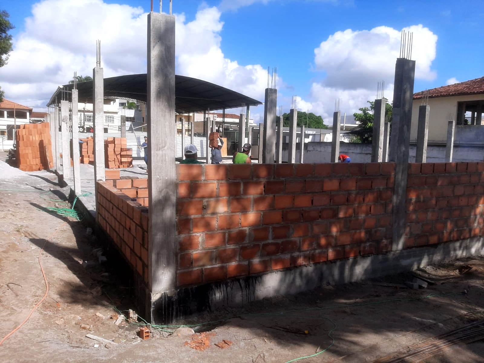 REFORMA E AMPLIAÇÃO DA ESCOLA EMIR DE MACEDO GOMES PROSSEGUEM