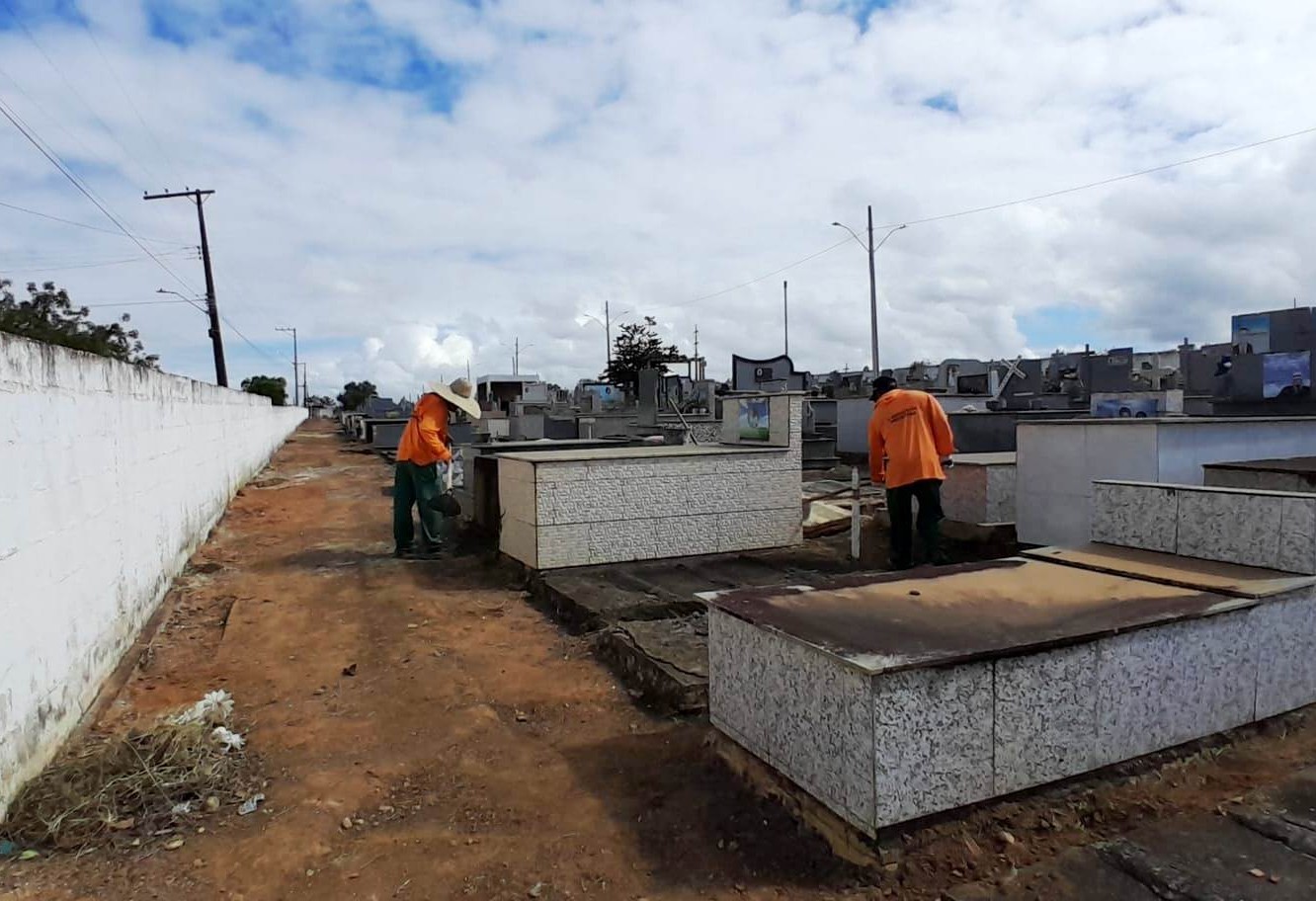 Prefeitura inicia manutenção dos cemitérios de Pinheiros