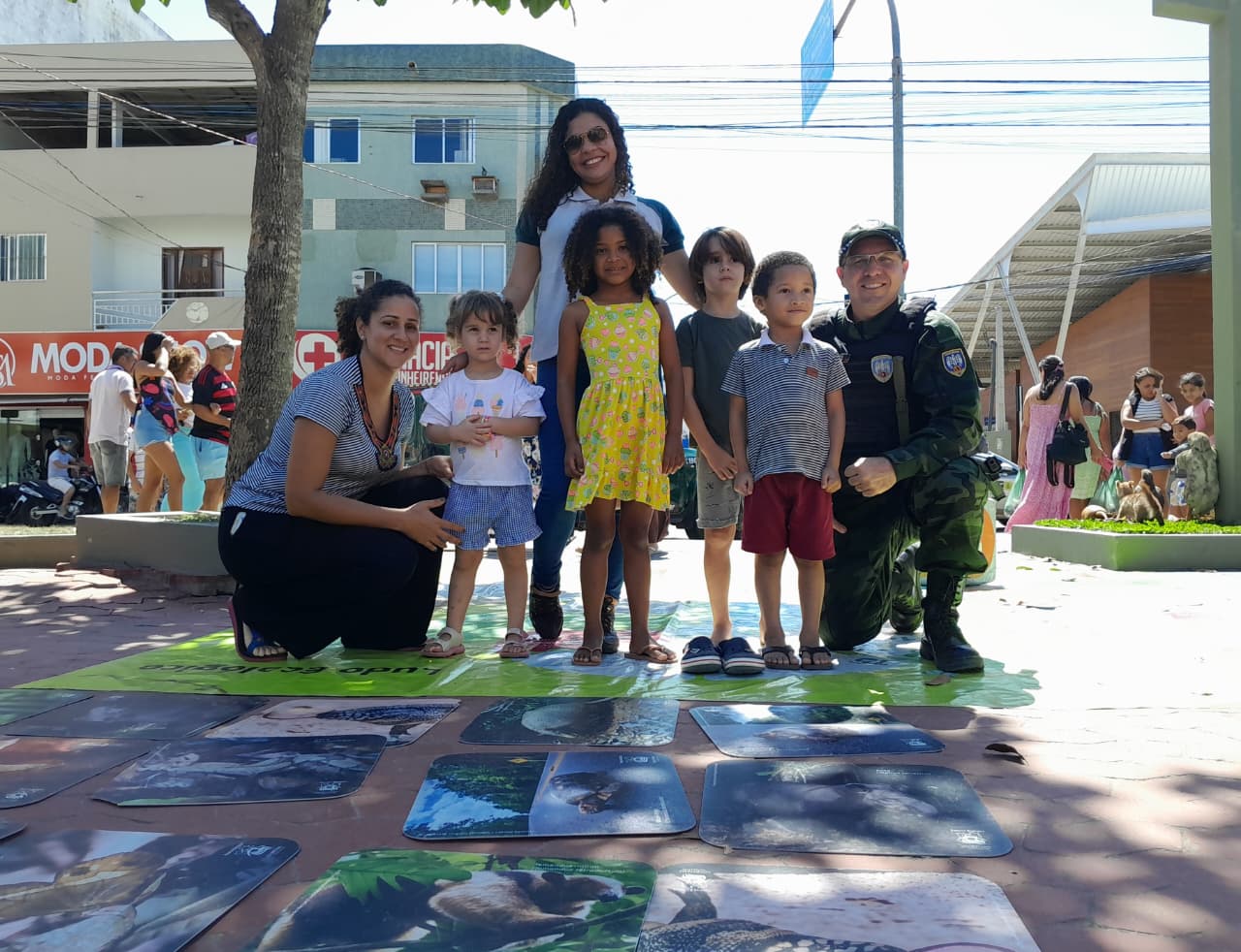 Blitz Educacional Ambiental na Praça Baiana celebra aniversário da Rebio Córrego do Veado