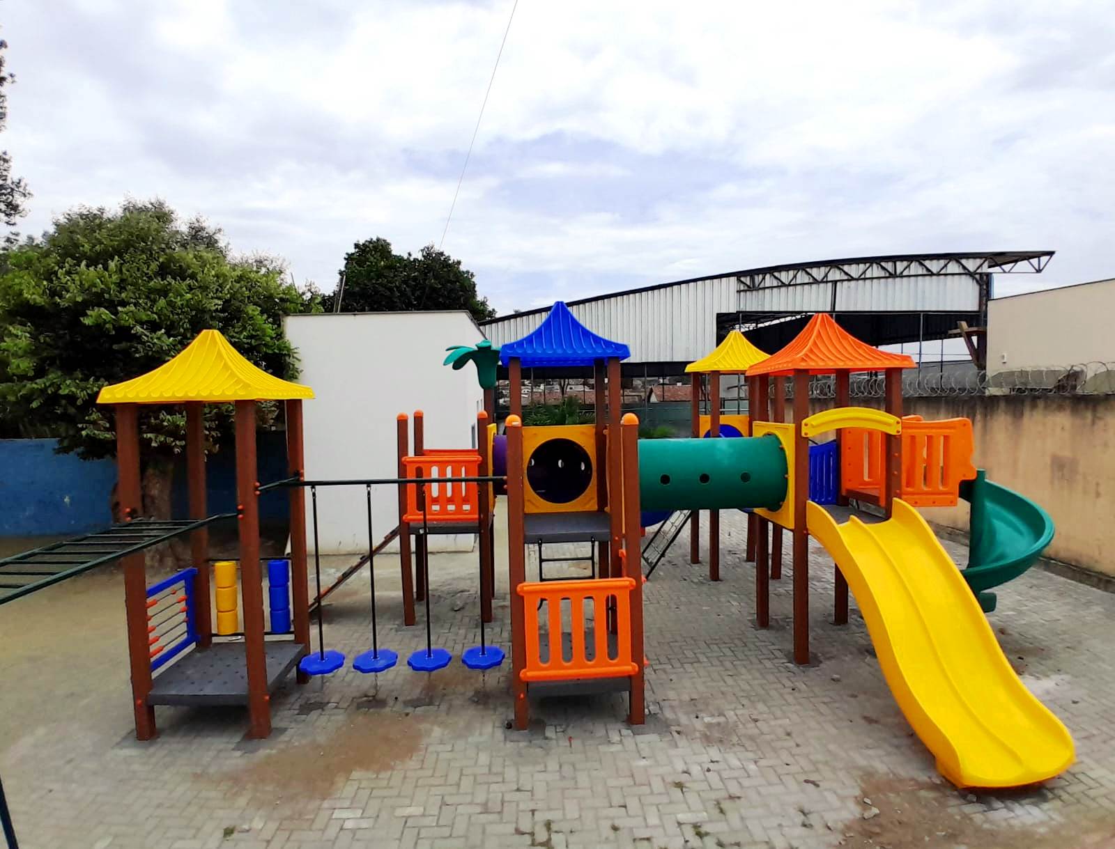Prefeitura amplia instalação de playgrounds em escolas municipais