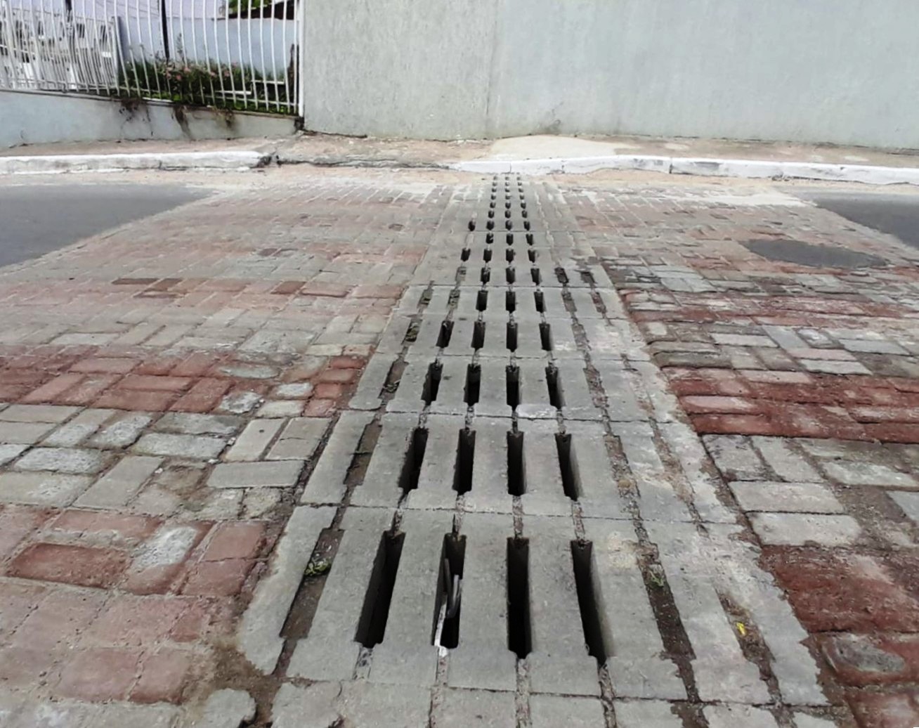 Prefeitura perto de concluir modernização das trincheiras de drenagem