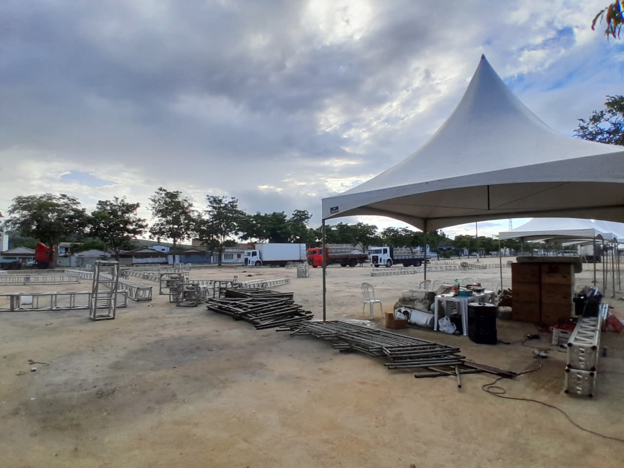 Festa da Carne de Sol 2026: estrutura começa a ser montada e programação promete movimentar Pinheiros e região