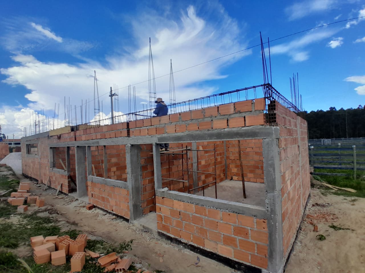 Obras da arquibancada do novo Parque de Vaquejada José Maria avançam