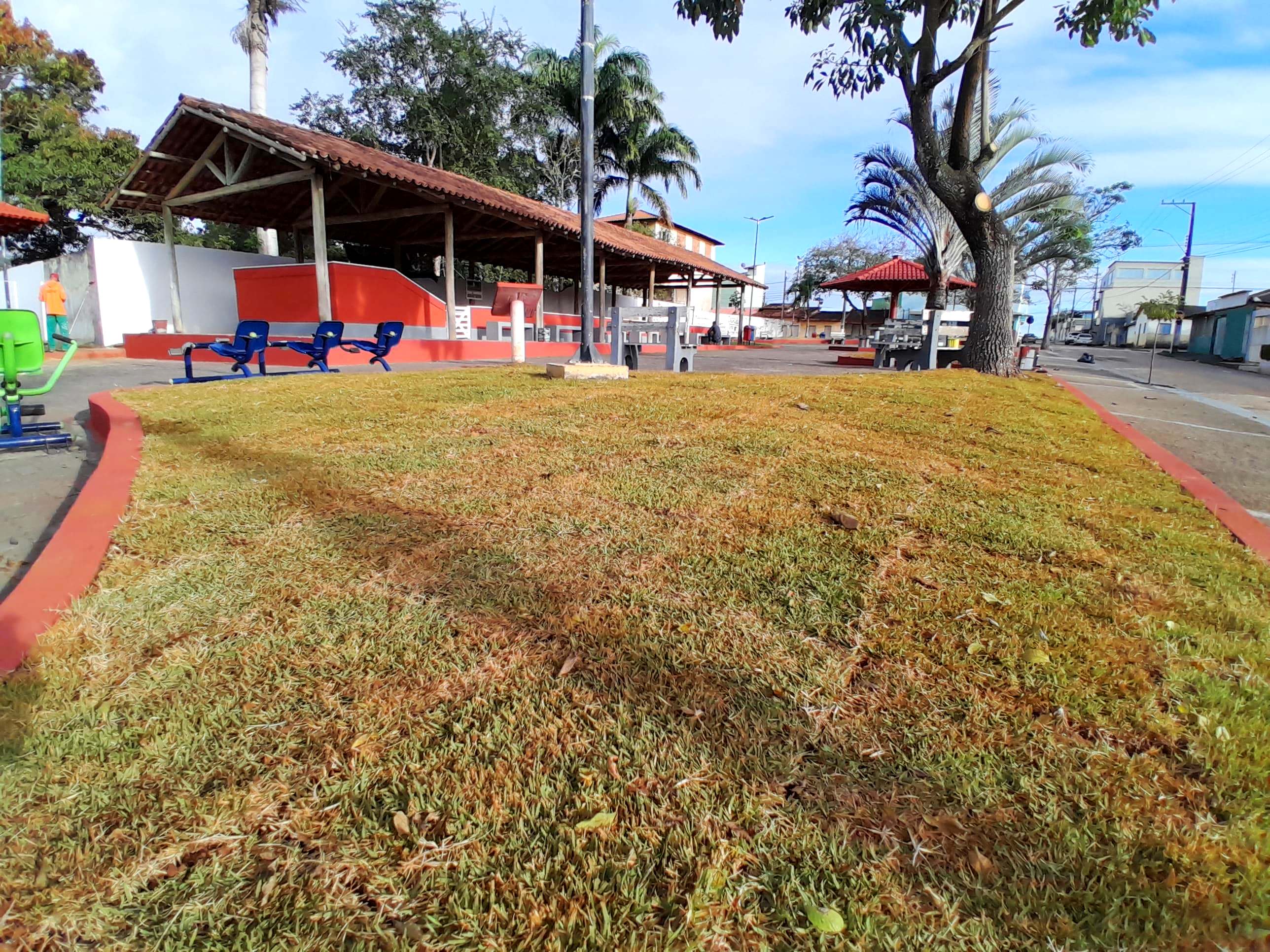 Revitalização da Praça do Canário continua com melhorias estruturais
