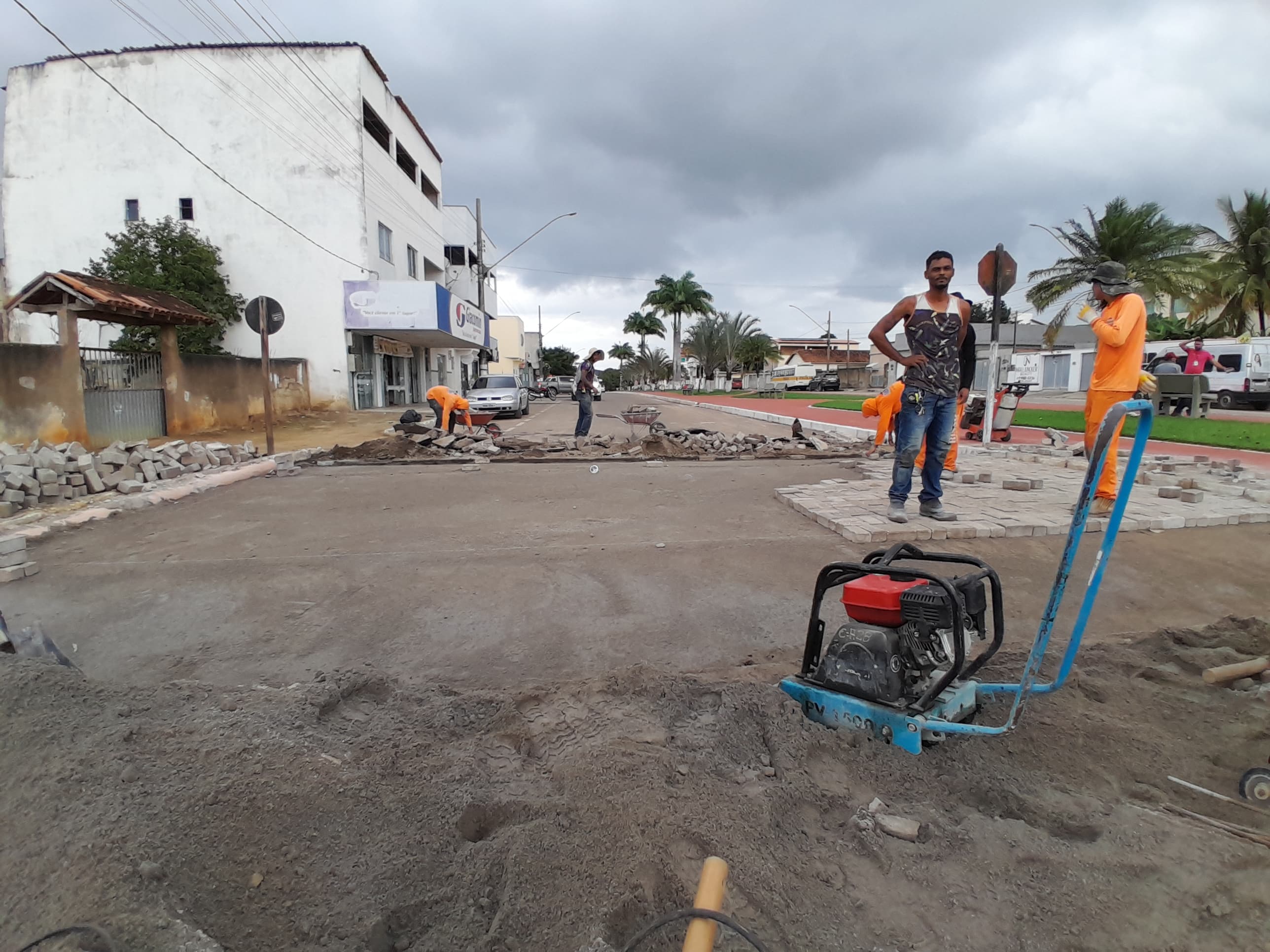 Pinheiros avança com obras para melhorias viárias