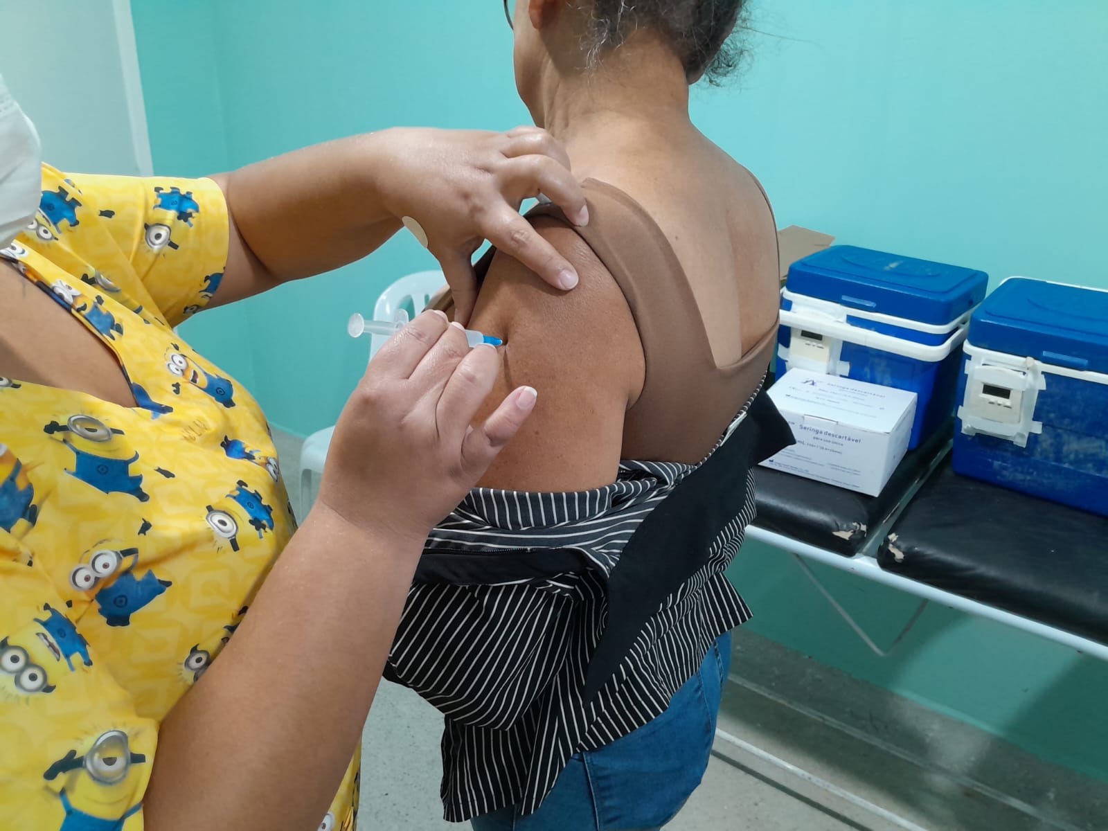 Vacinação contra a gripe tem horário especial nesta quarta em duas UBSs de Pinheiros