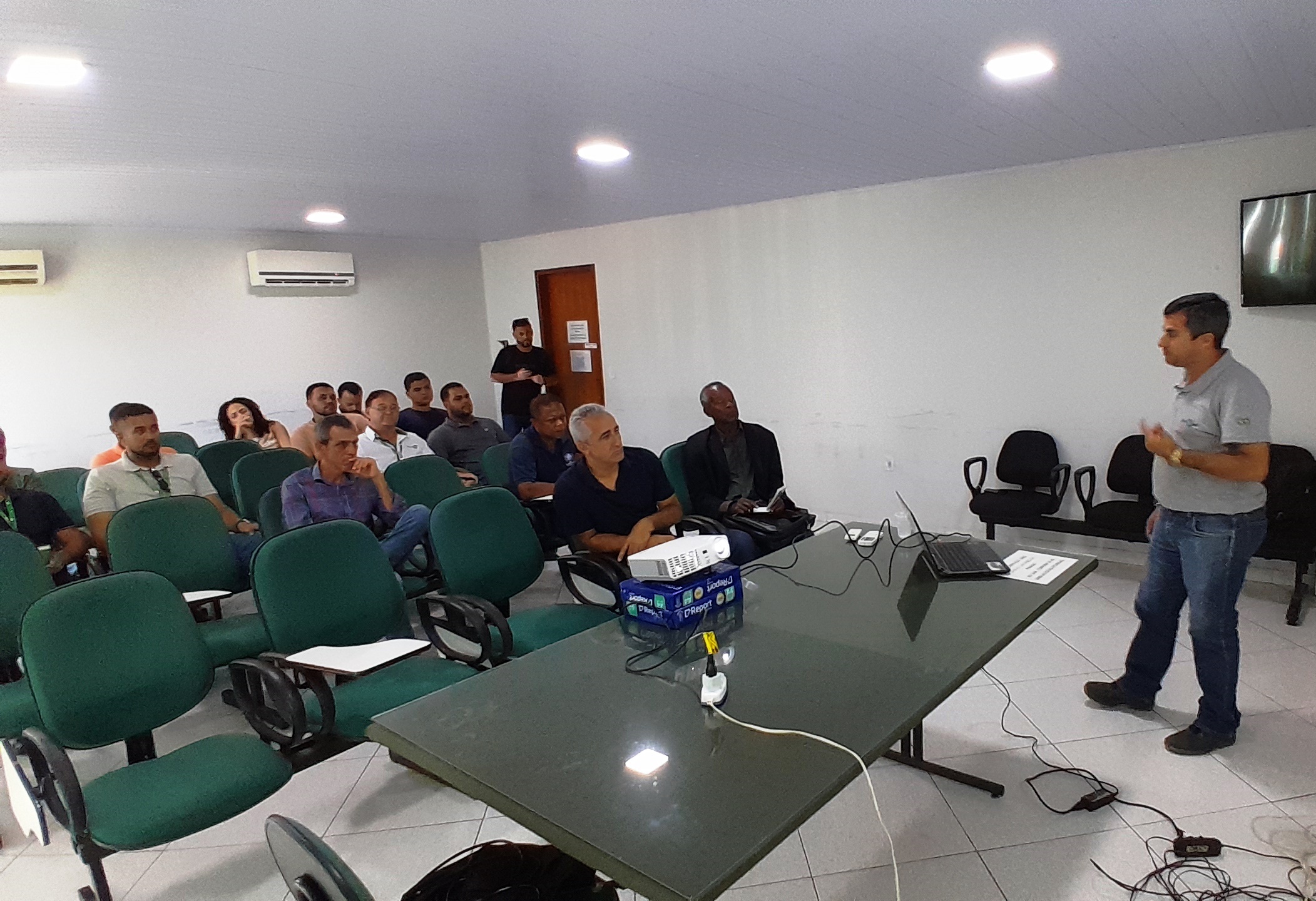 Pinheiros fortalece fruticultura com projeto de inovação e capacitação