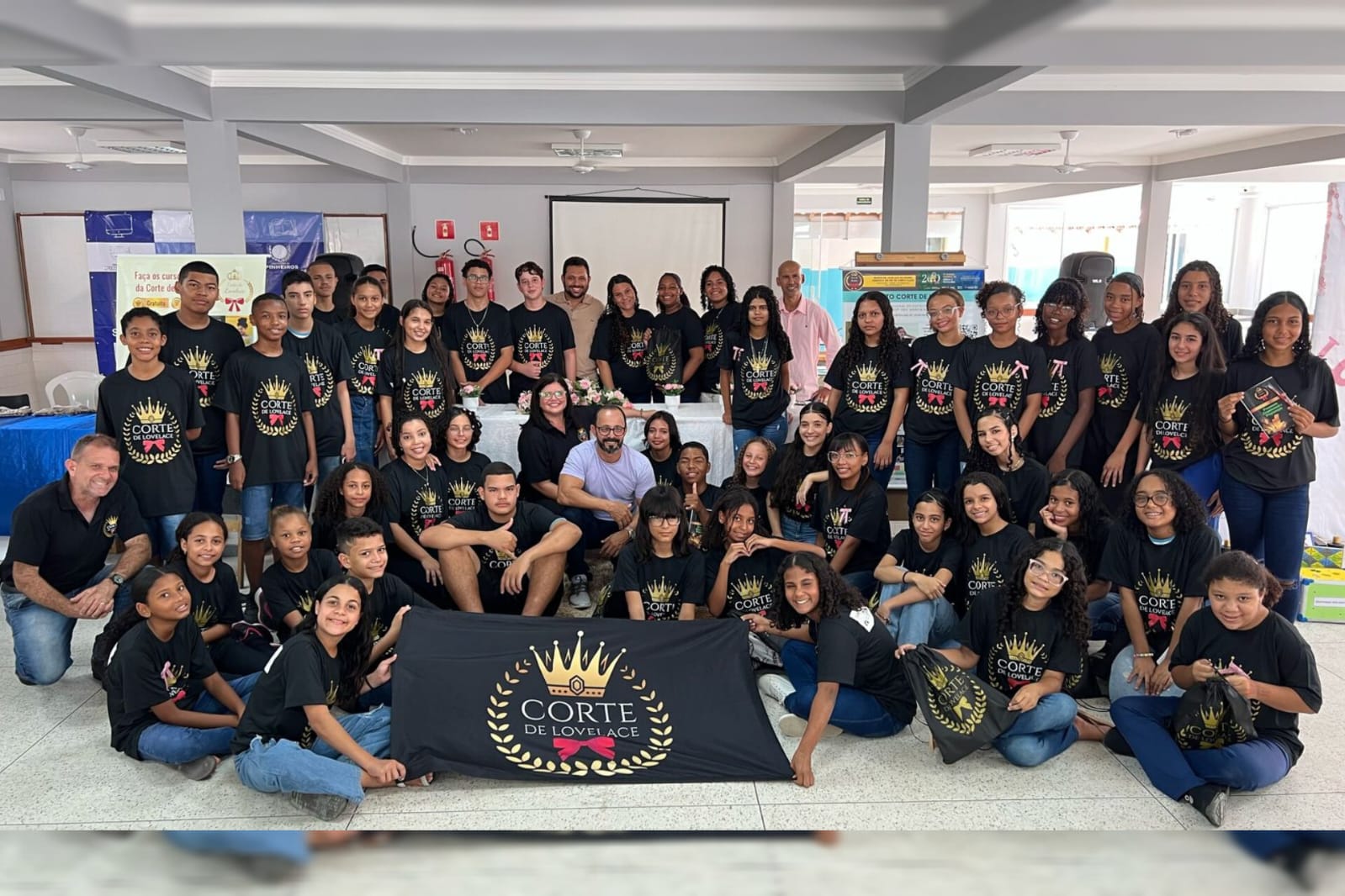 Pinheiros avança na educação e lança curso pioneiro de programação e robótica