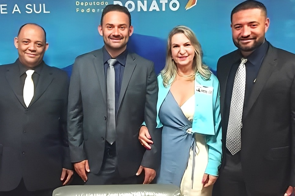 Prefeito e comitiva viajam a Brasília em busca de novos investimentos para Pinheiros