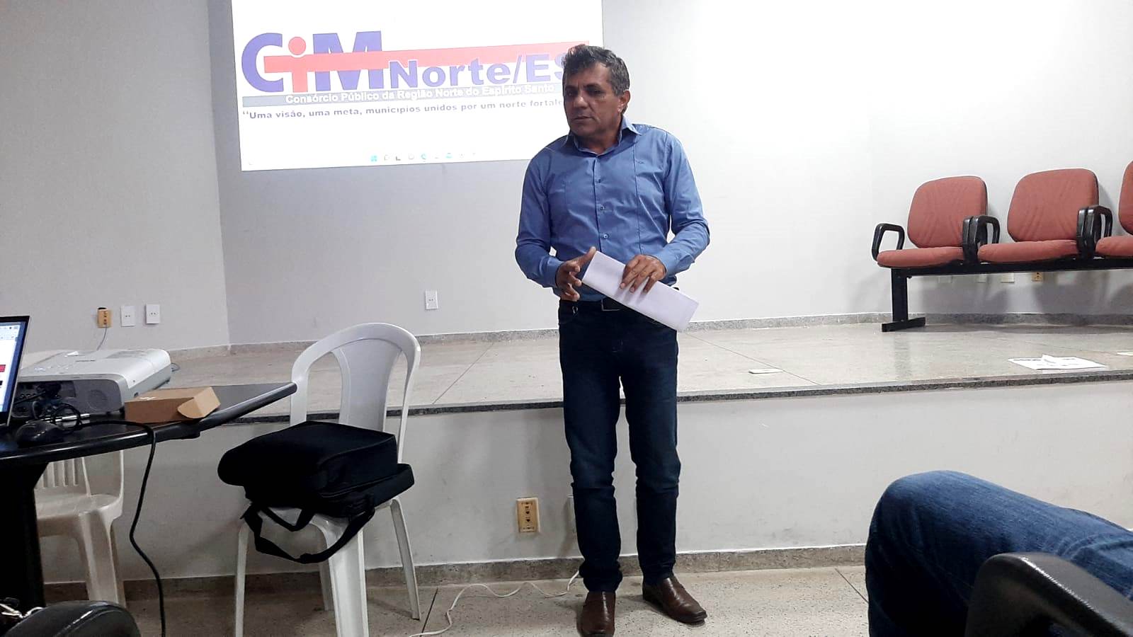 PRESIDENTE DO CIMNORTE, PREFEITO ARNÓBIO PARTICIPA DE ASSEMBLEIA PARA APRIMORAR SERVIÇOS DE SAÚDE