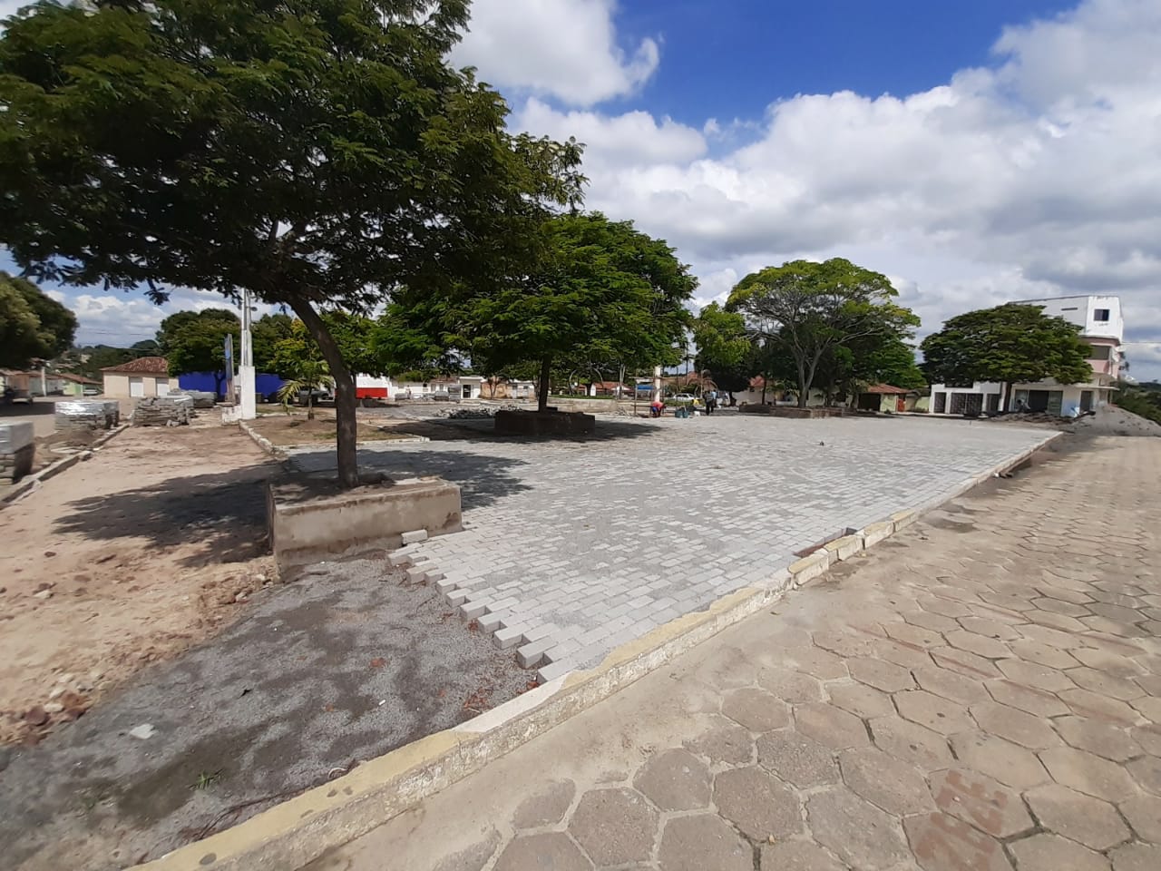 REVITALIZAÇÃO DA PRAÇA DE SÃO JOÃO DO SOBRADO SEGUE EM ANDAMENTO