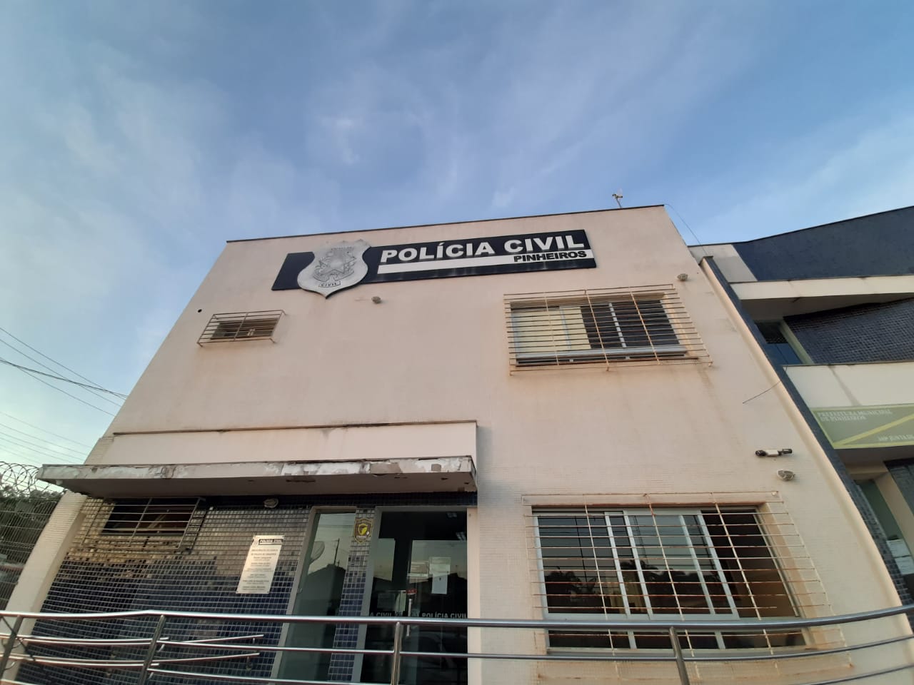 EM VITÓRIA, COMITIVA DE PINHEIROS COBRA MAIS RIGOR NA ATUAÇÃO DA SEGURANÇA PÚBLICA NO MUNICÍPIO