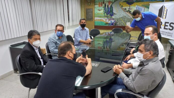 PREFEITO ARNÓBIO CONFIRMA REABILITAÇÃO DE MAIS ESTRADAS NO EXTREMO NORTE