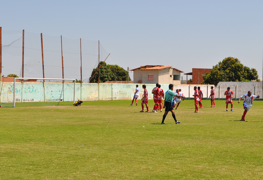 Quatro equipes disputam vagas para a final do Campeonato de Pinheiros