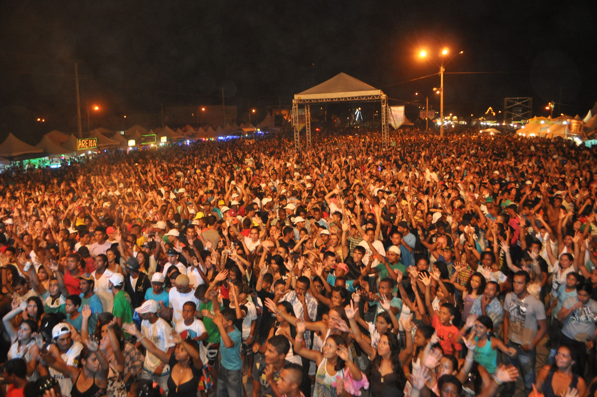 Festa de Pinheiros tem público recorde nos dois dias comemoração.
