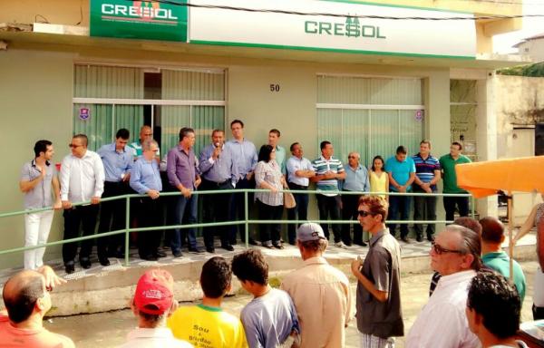 PINHEIROS RECEBE UMA UNIDADE DE ATENDIMENTO DA CRESOL