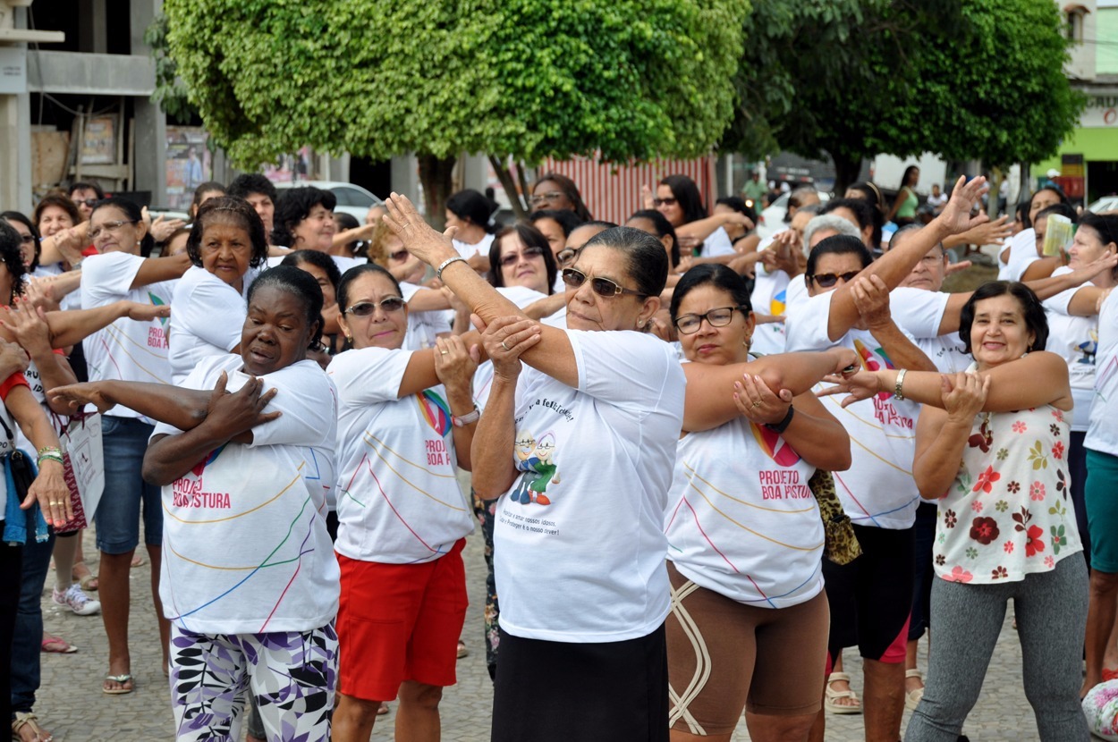 ASSISTÊNCIA SOCIAL REALIZA CAMINHADA PARA CELEBRAR O DIA DO IDOSO