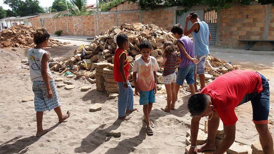 Comunidade de Vila Fernandes participam da segunda etapa de mutirão para Construção de Praça