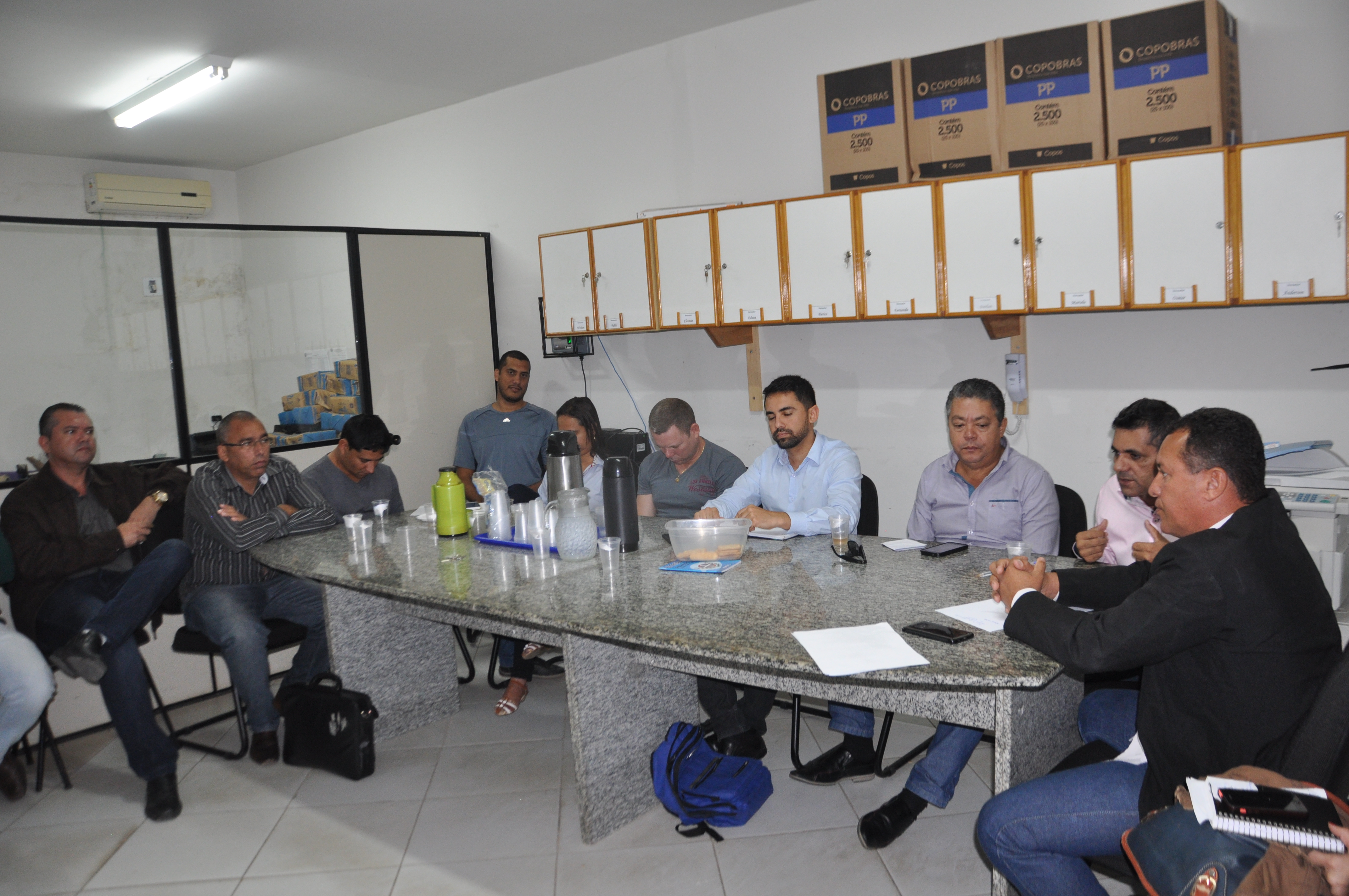 Arnóbio Pinheiro se reúne com vereadores e prega a união pelo desenvolvimento de Pinheiros