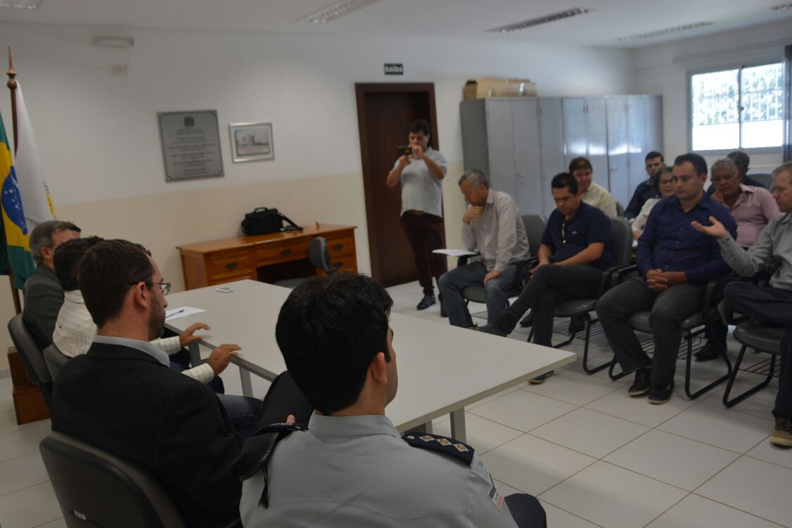 Gabinete de Gestão Integrada Municipal é reativado pelo prefeito Arnóbio Pinheiro