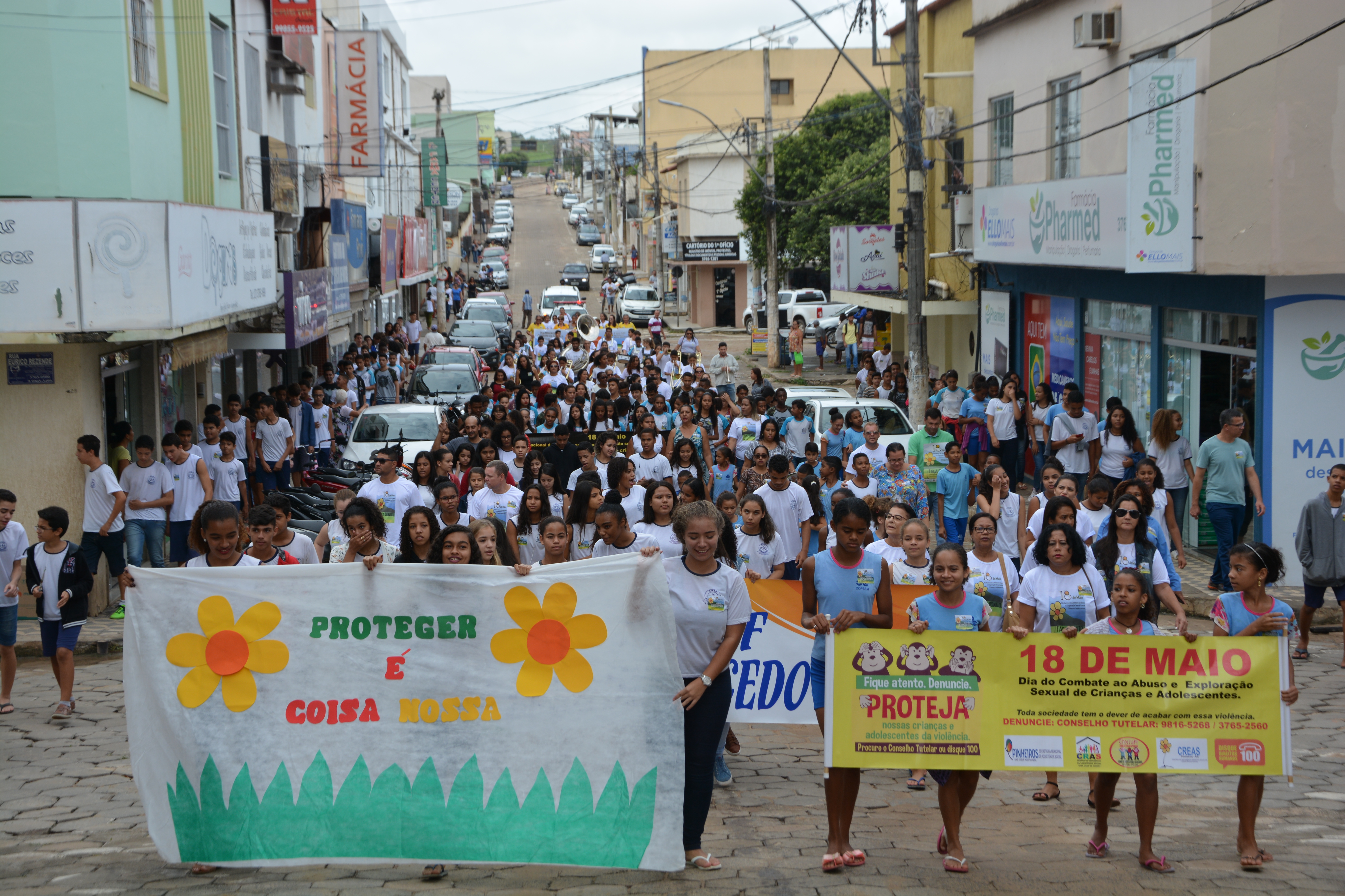 Caminhada marca o dia de Combate ao Abuso e a Exploração Sexual Infantil em Pinheiros