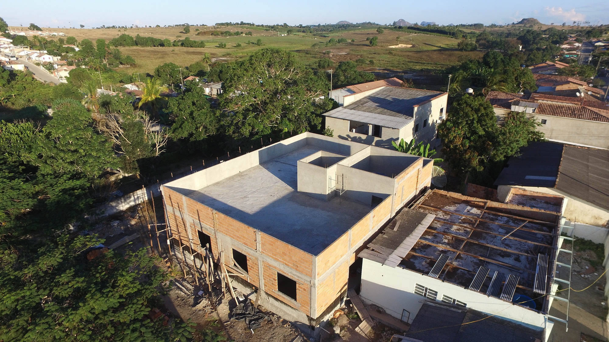 Obras das Unidades de Saúde de Pinheirinho e Sobrado a todo vapor