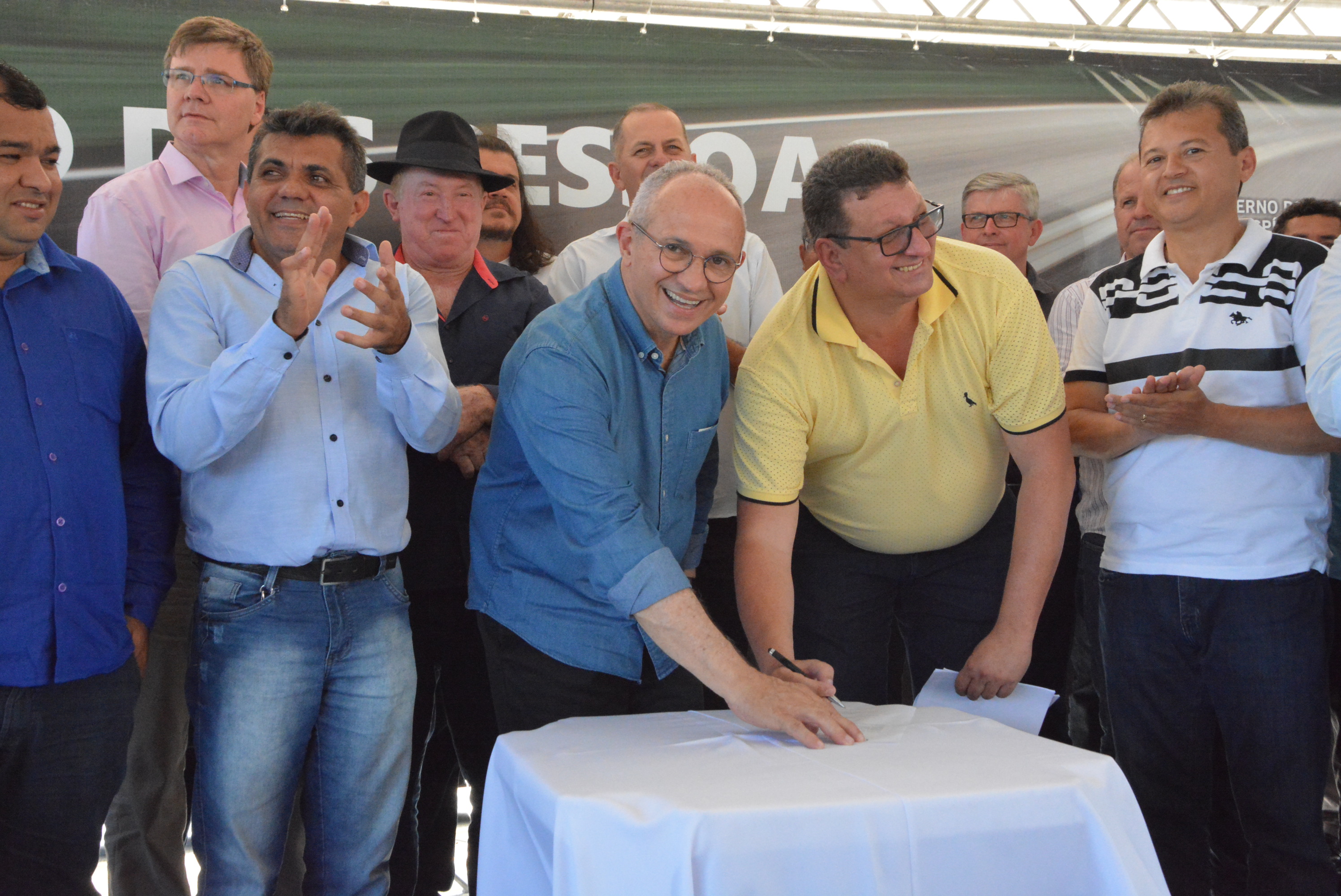 Estrada Pinheiros-São João do Sobrado será licitada em novembro, anuncia governador