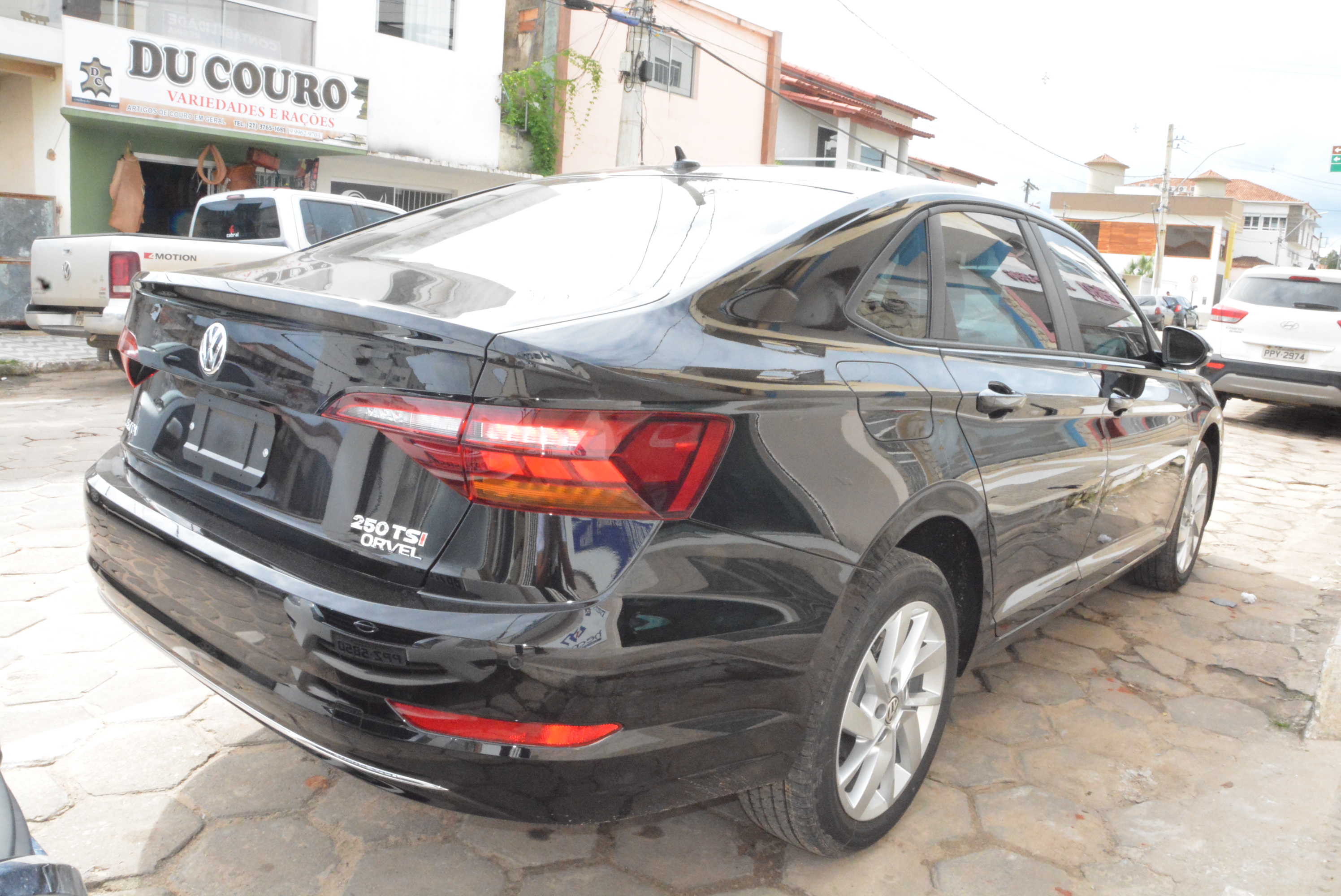 Prefeitura de Pinheiros investe em veículo e economiza com locação de carros