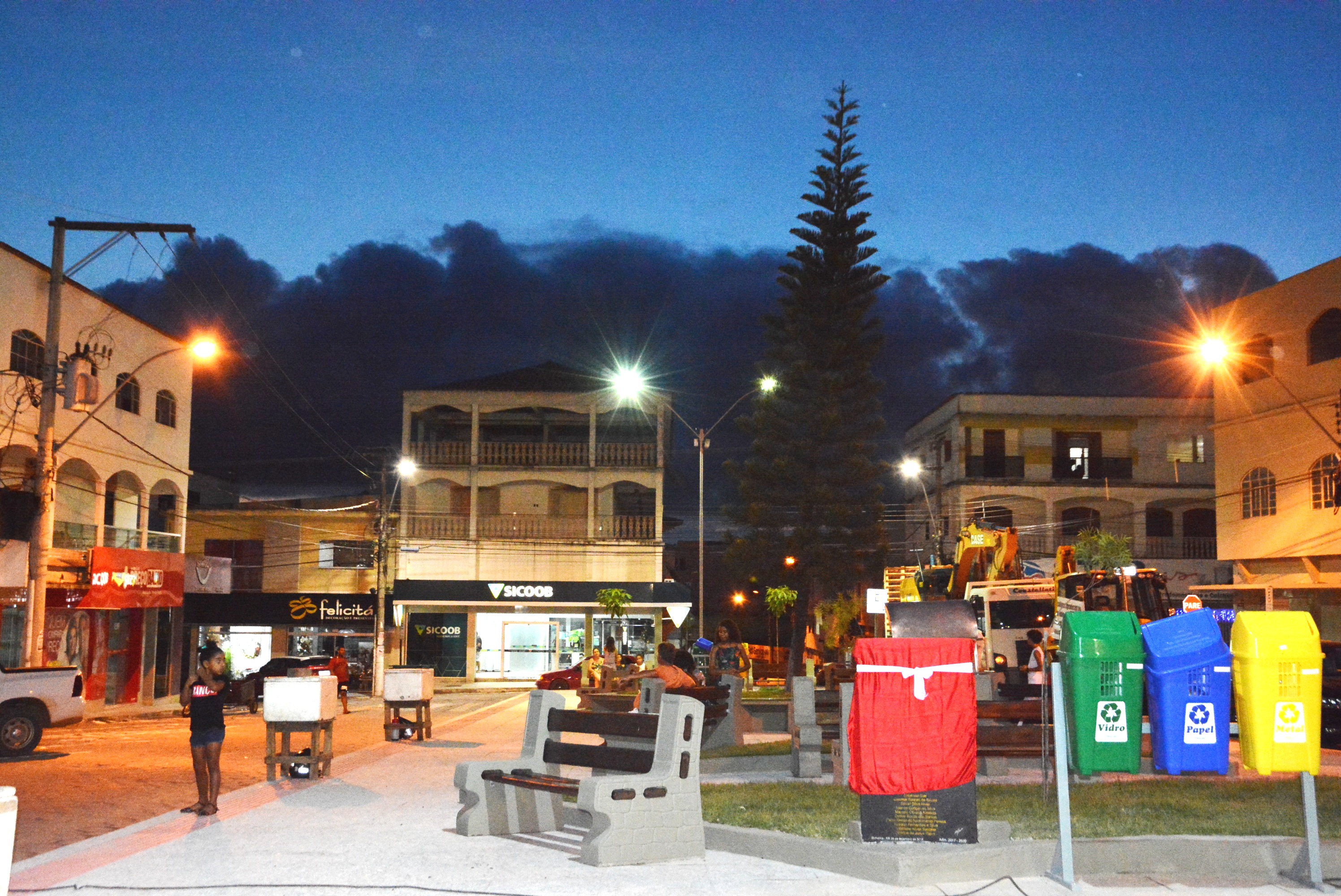 Prefeitura avança com mais obras e inaugura nova Praça Governador Lacerda de Aguiar