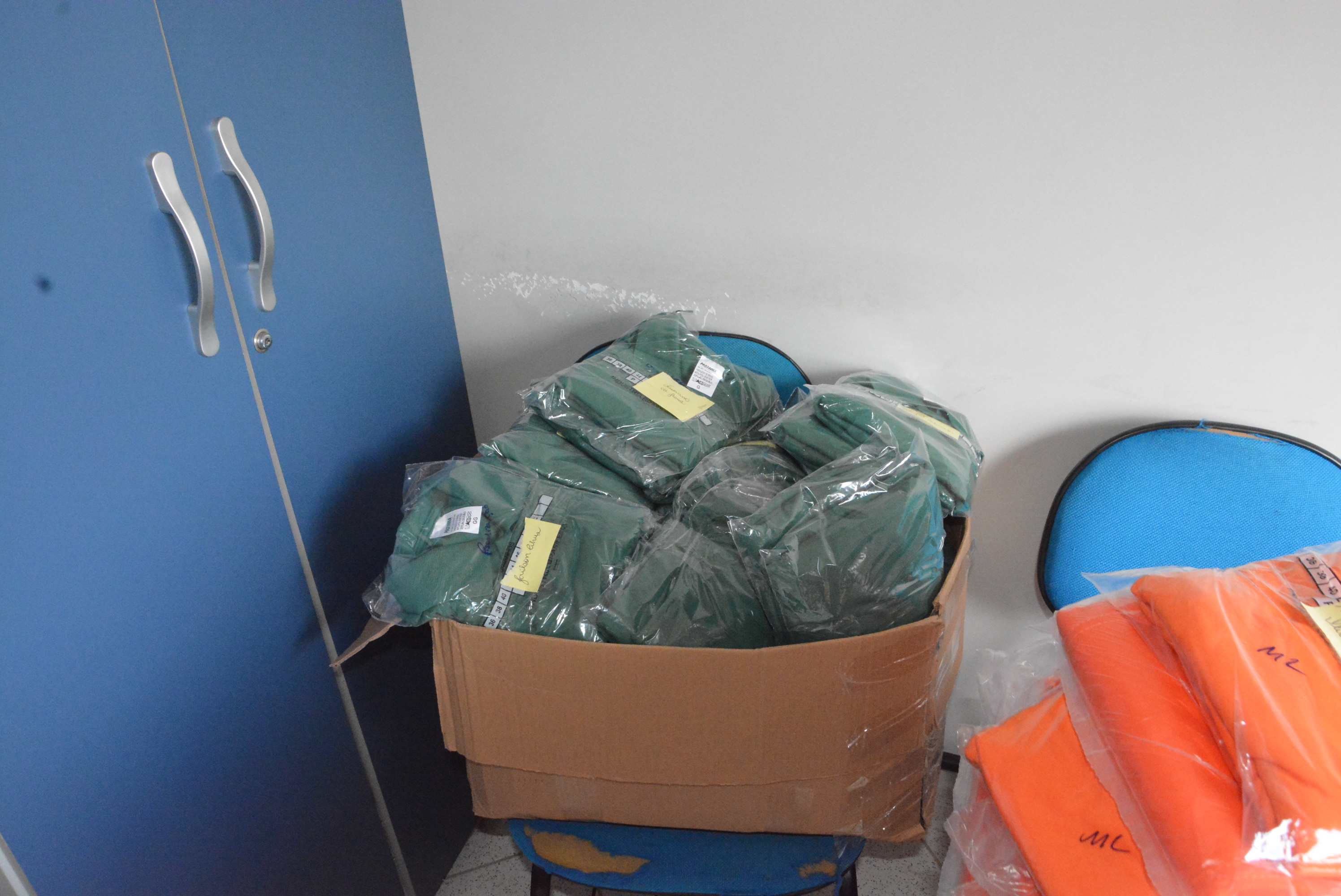 Servidores de Pinheiros recebem uniformes novos