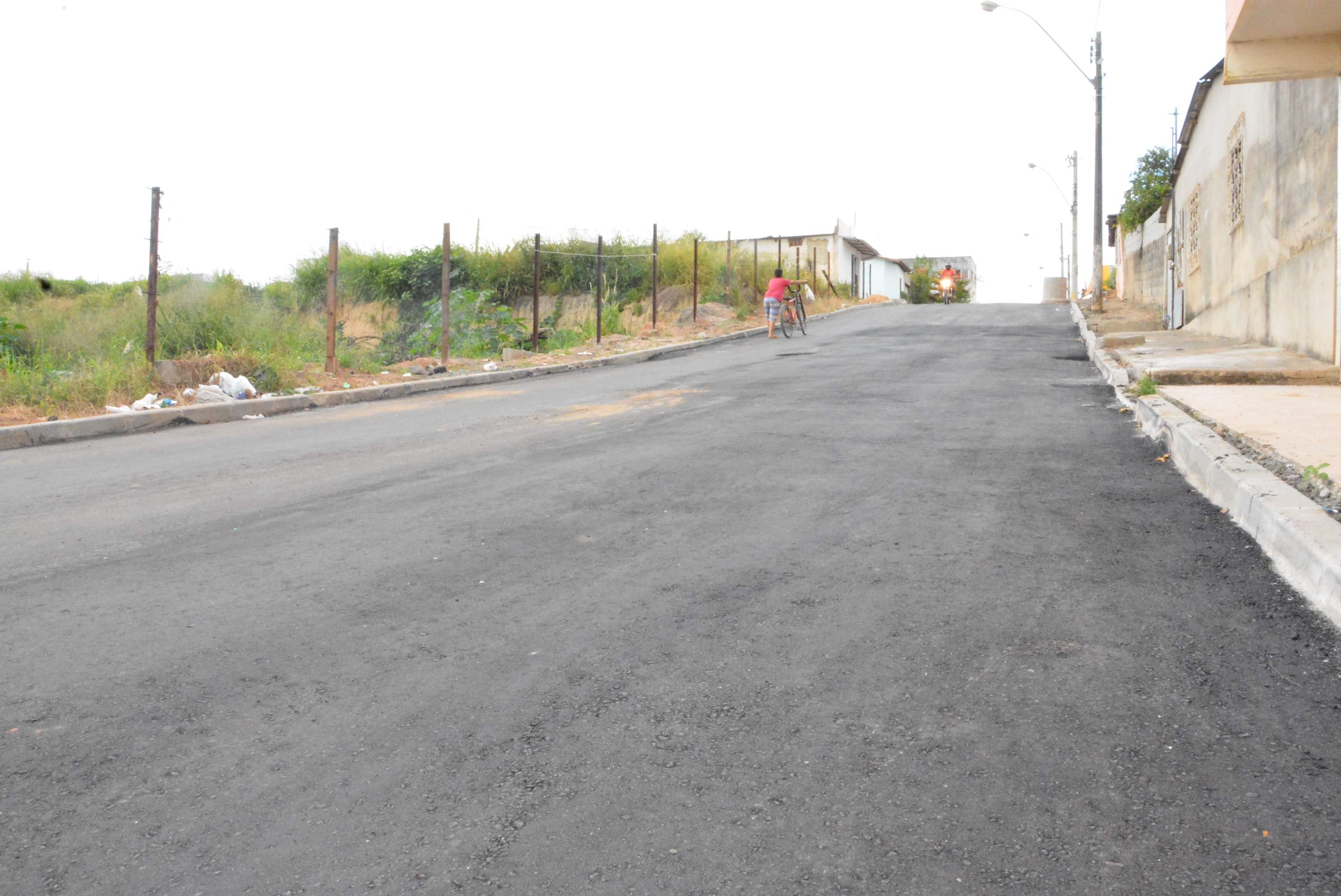 Trecho da rua Henrique Ayres que estava em obras é liberado