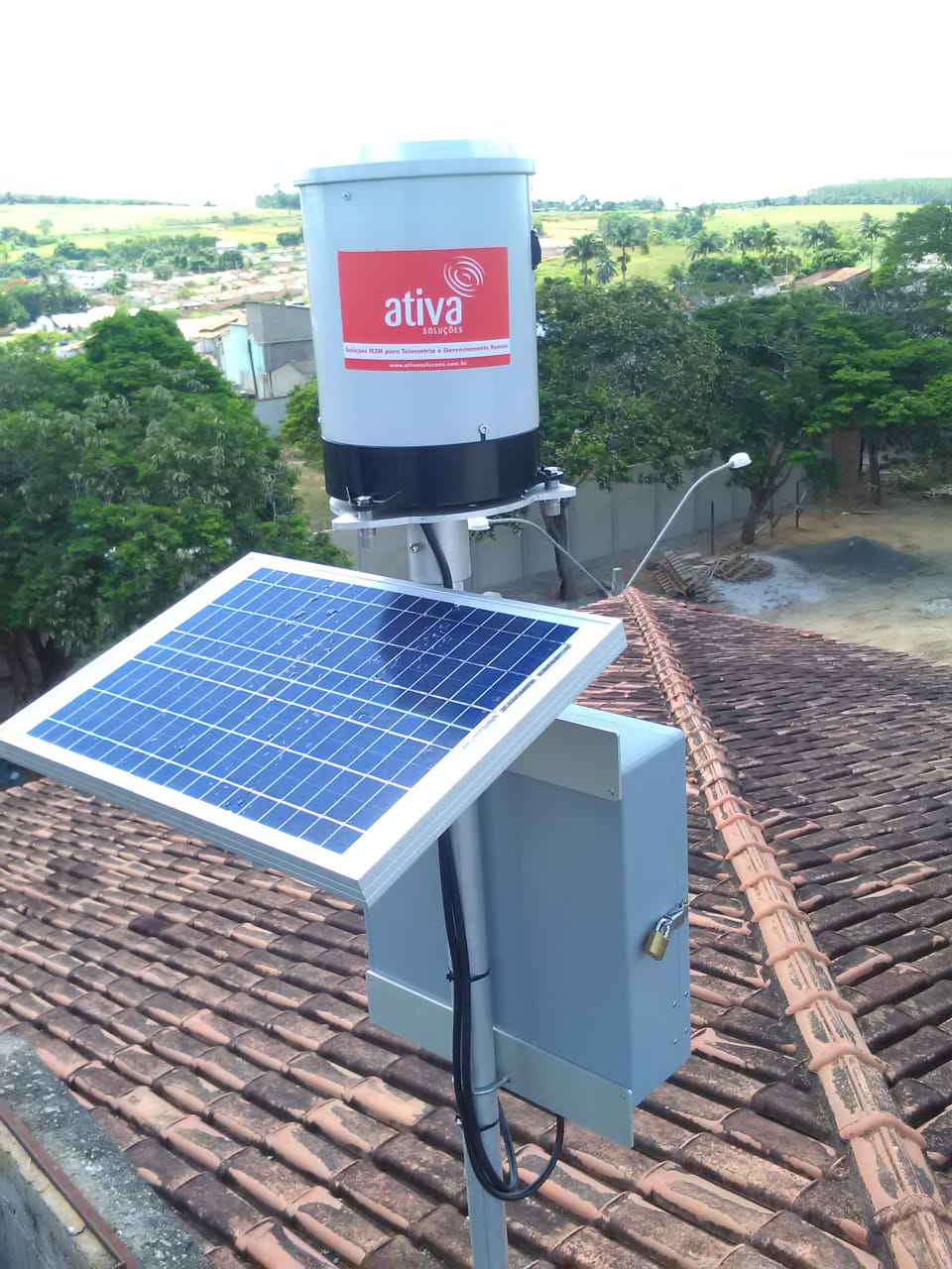 Pinheiros recebe pluviômetro automático