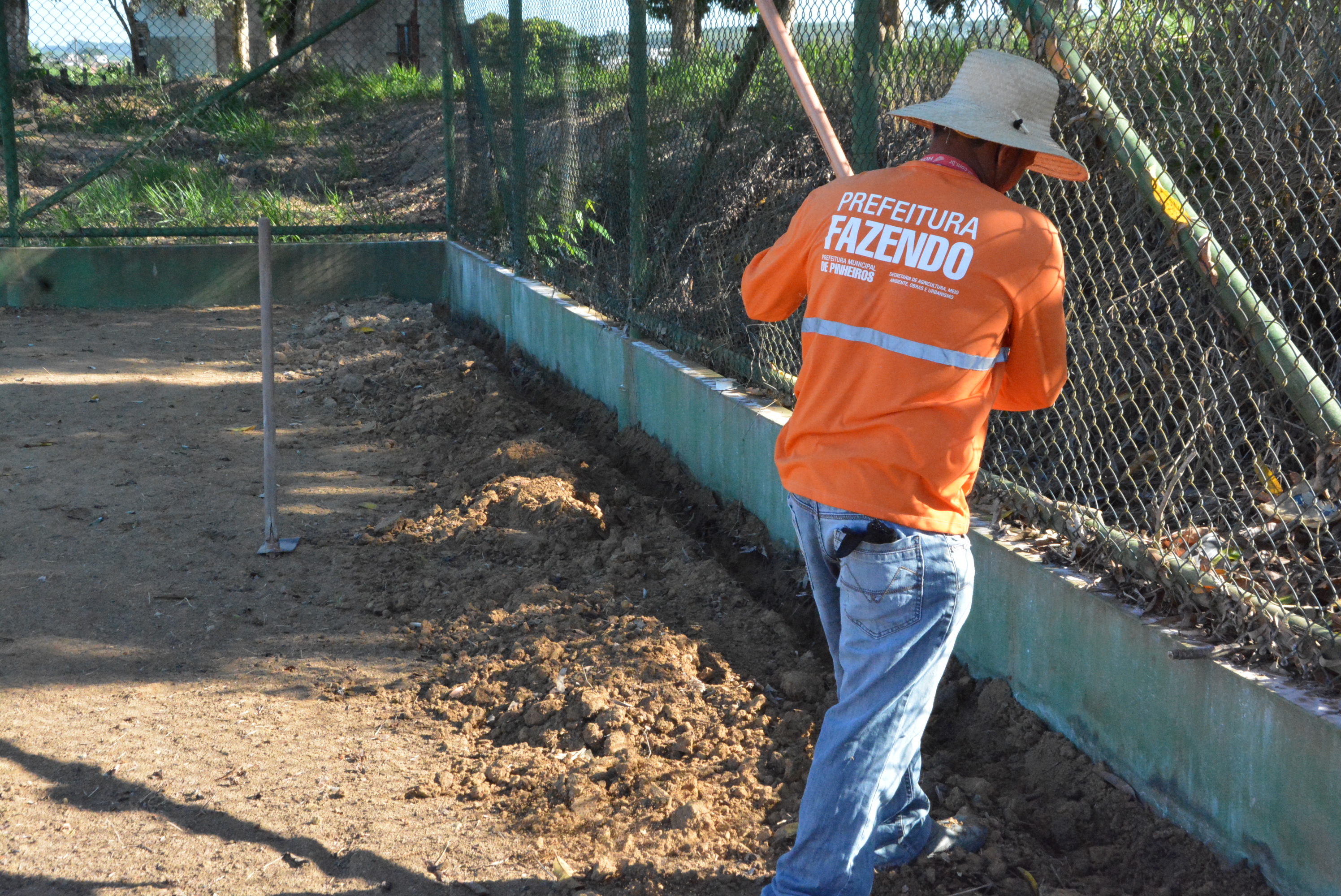 Campo do bairro Jundiá será entregue ainda neste mês