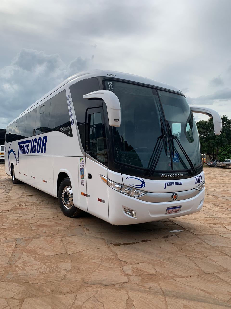 Prefeitura de Pinheiros coloca à disposição de pacientes ônibus com tecnologia anti-tombamento, automático e semi-leito